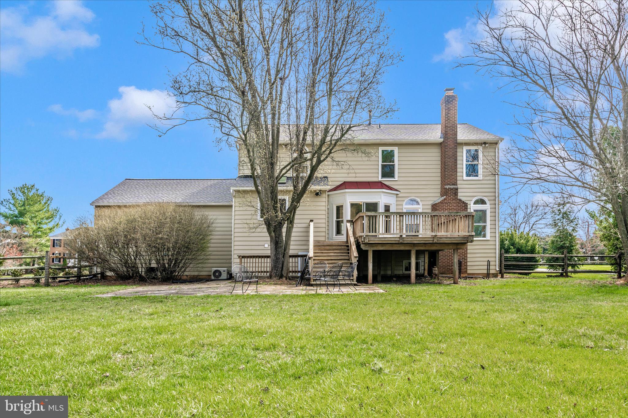 SENECA CHASE - Residential