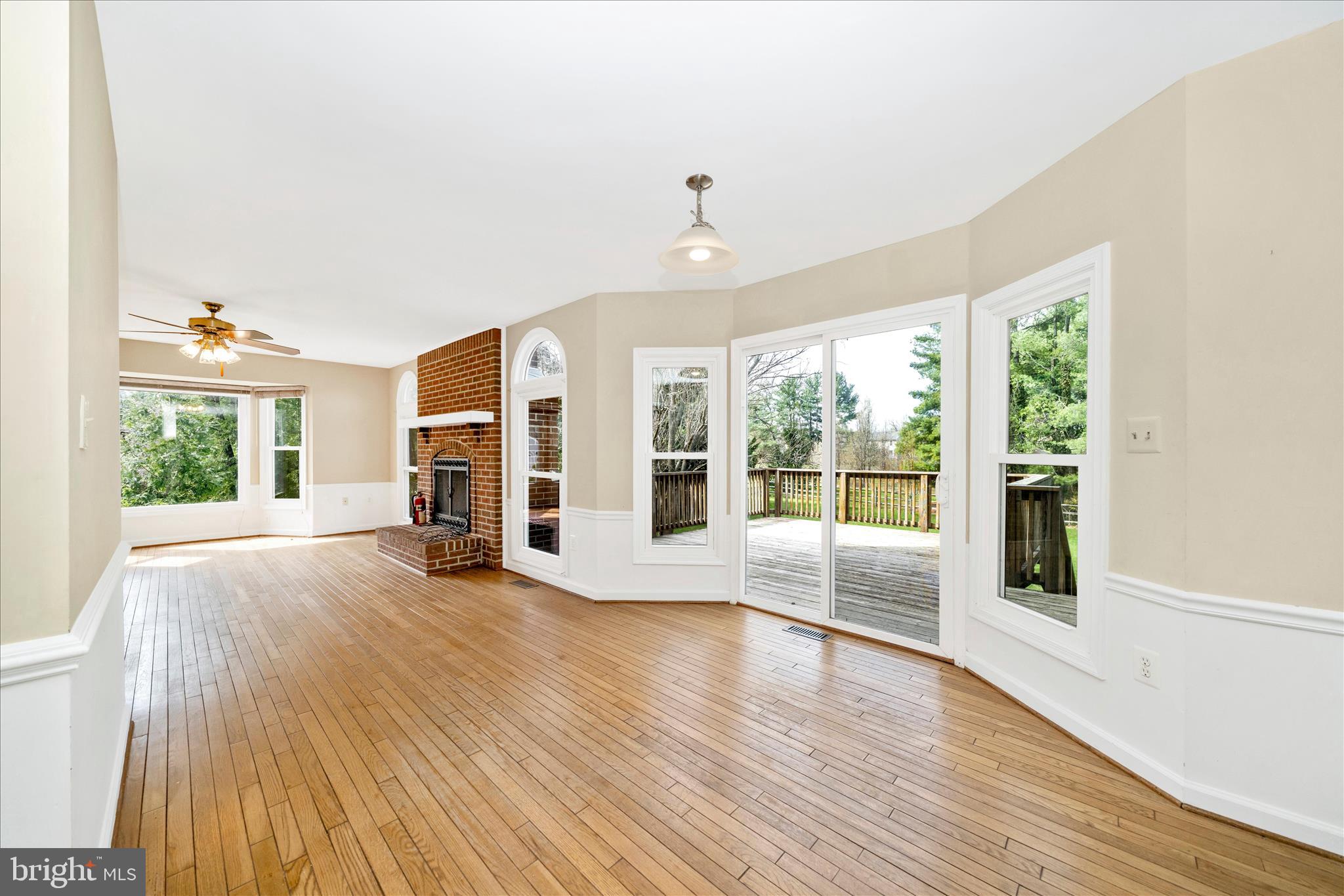 SENECA CHASE - Residential