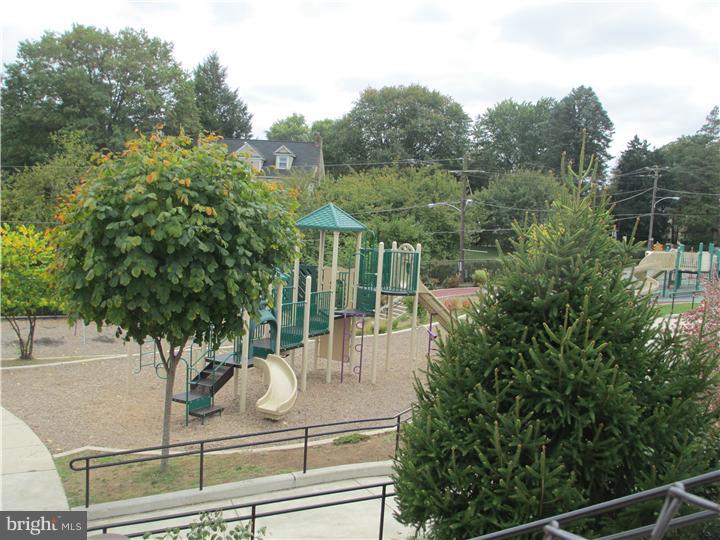 MELROSE PARK - Residential