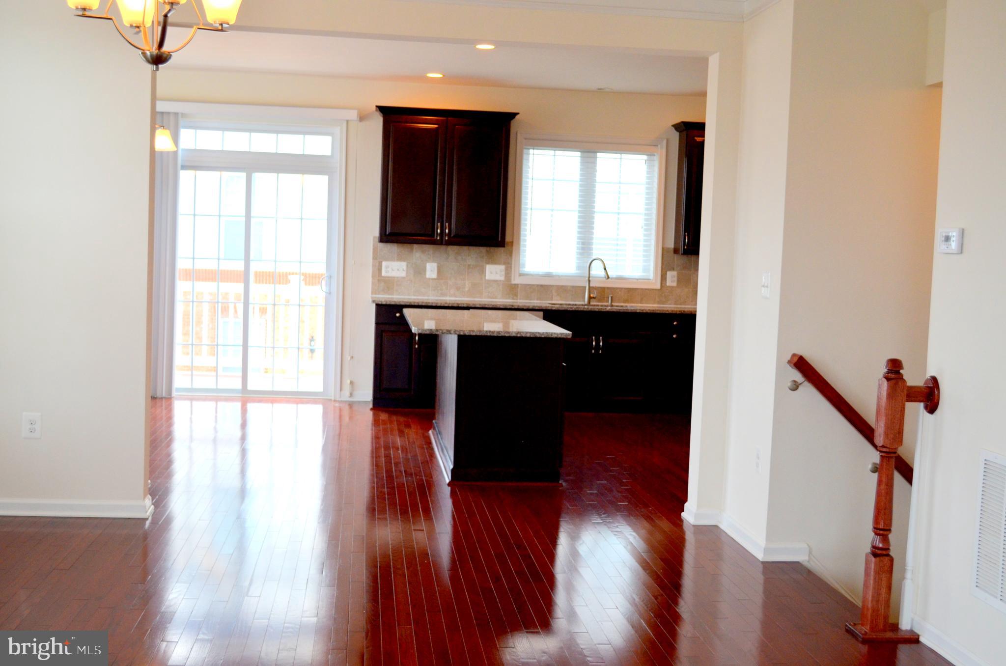 LOUDOUN VALLEY ESTATES 2 - Residential Lease