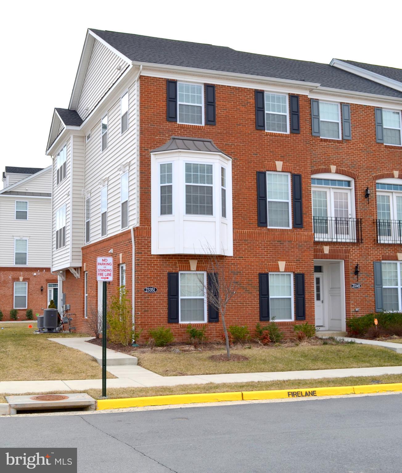 LOUDOUN VALLEY ESTATES 2 - Residential Lease