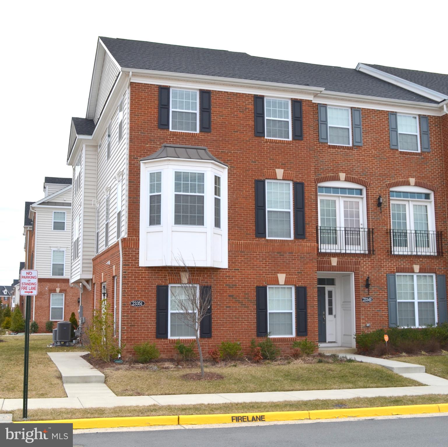 LOUDOUN VALLEY ESTATES 2 - Residential Lease