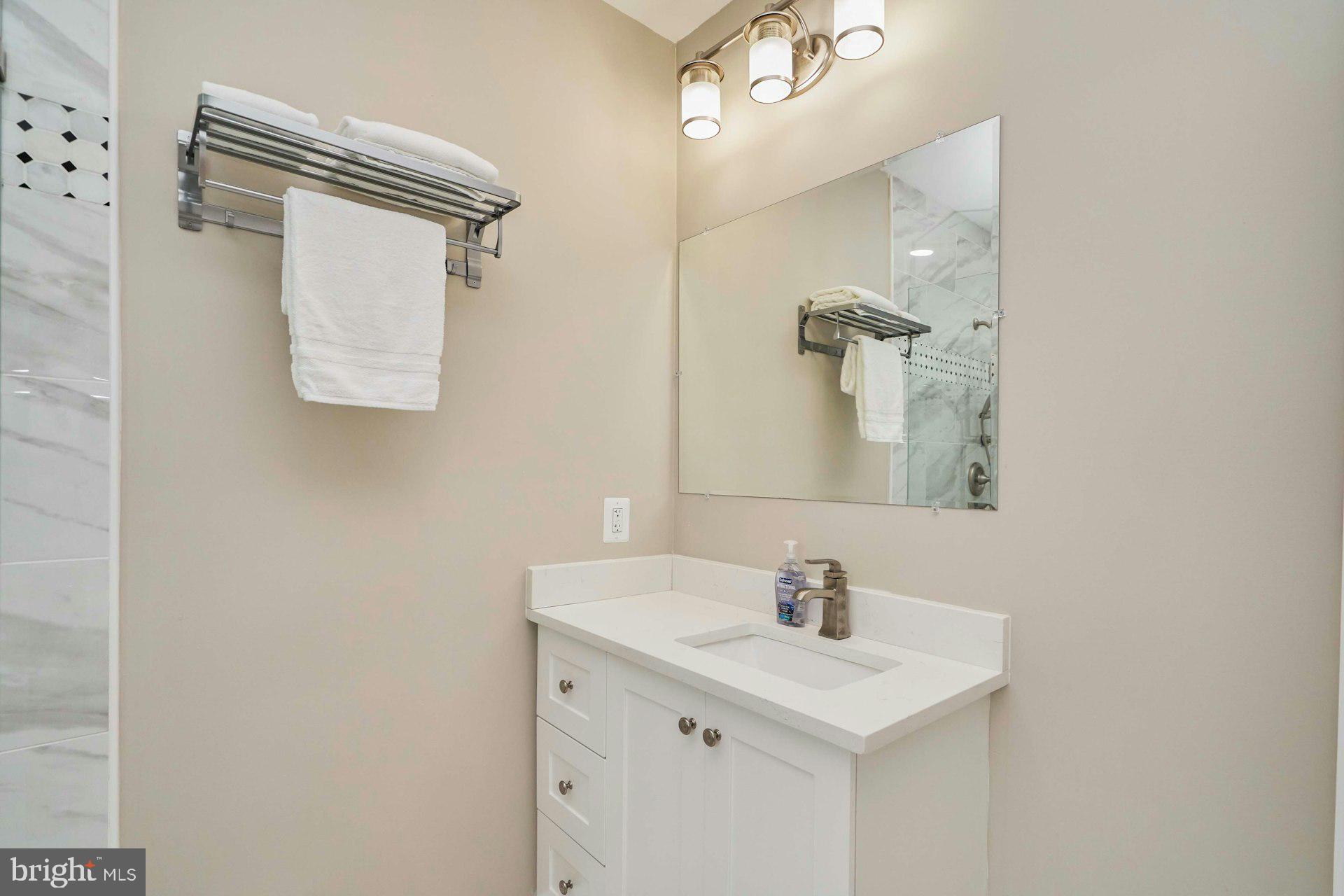 ANNALEE HEIGHTS - Residential