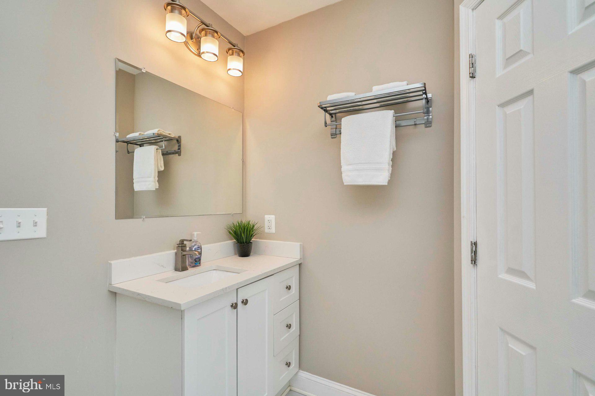 ANNALEE HEIGHTS - Residential