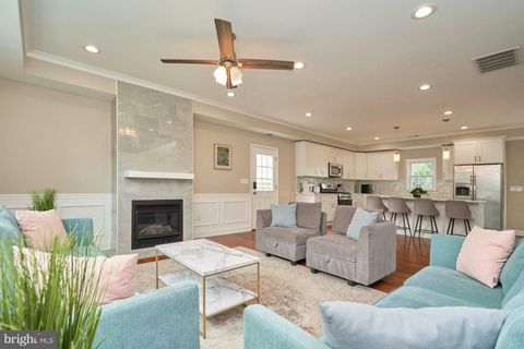 3244 BLUNDELL ROAD FALLS CHURCH VA 22042