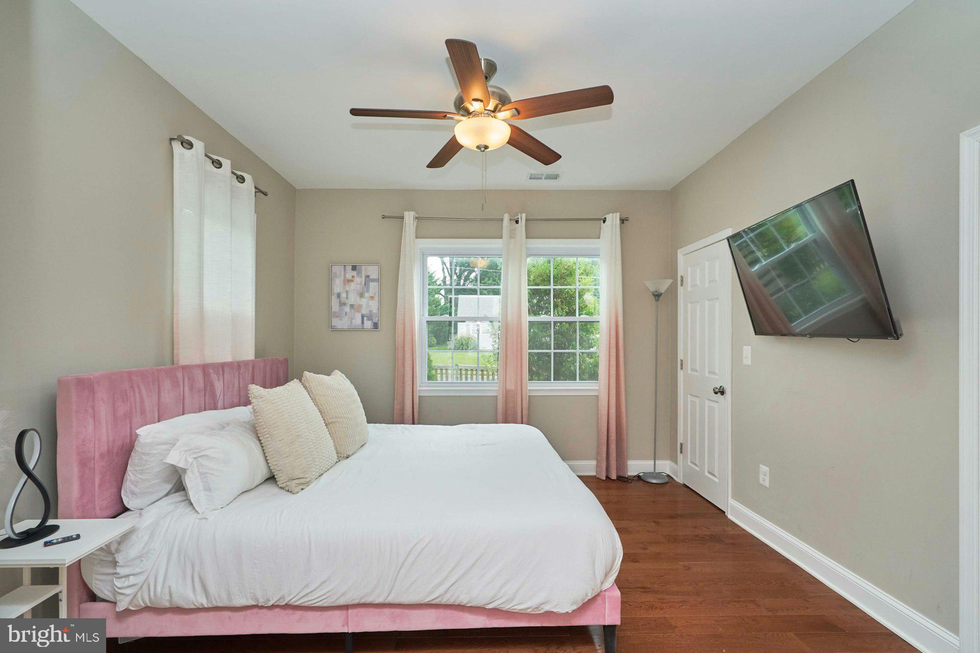 ANNALEE HEIGHTS - Residential