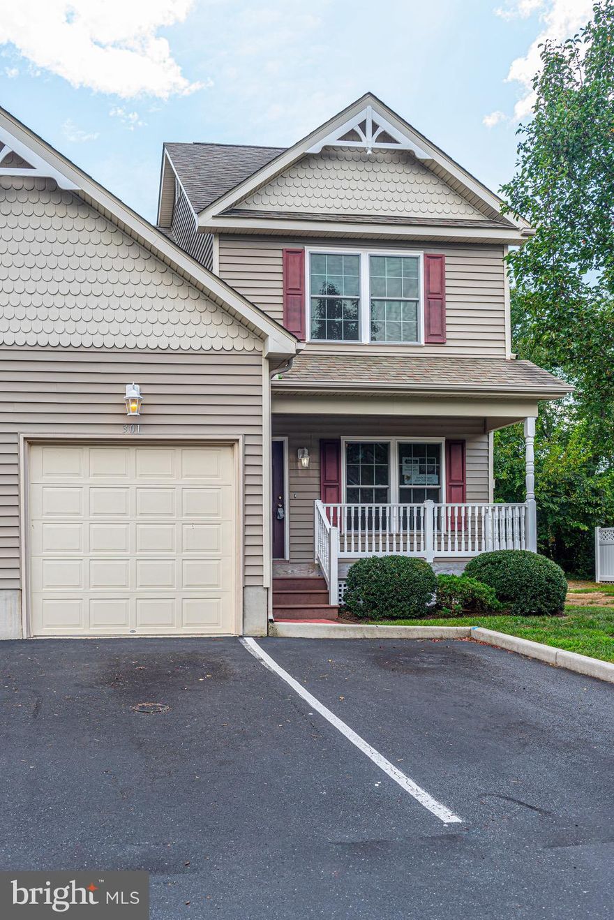 Would you like to live in the one of the coolest small towns in America?  Check out Jamestown Place in Berlin... Nice front porch, 1 Car Garage and  3 BR/2.5 BA End Unit and walk to downtown for all of the events and fun!  Nicely updated with new flooring, new ceiling fans & fresh paint!  Smoke detectors in compliance too!   Plenty of room for your family and it is ready for you now! Stroll downtown to all of your favorite events and restaurants!!