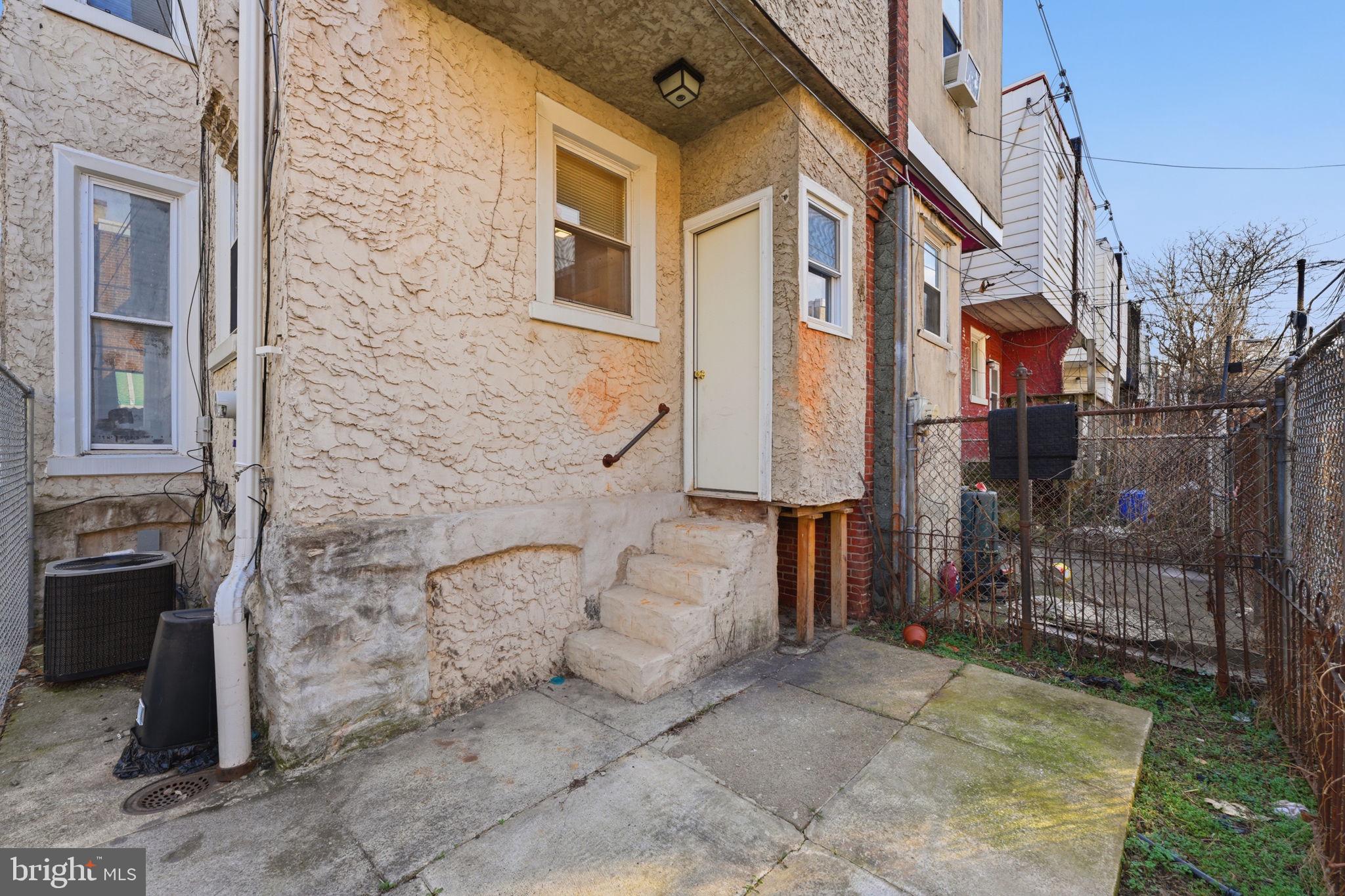WEST PHILADELPHIA - Residential