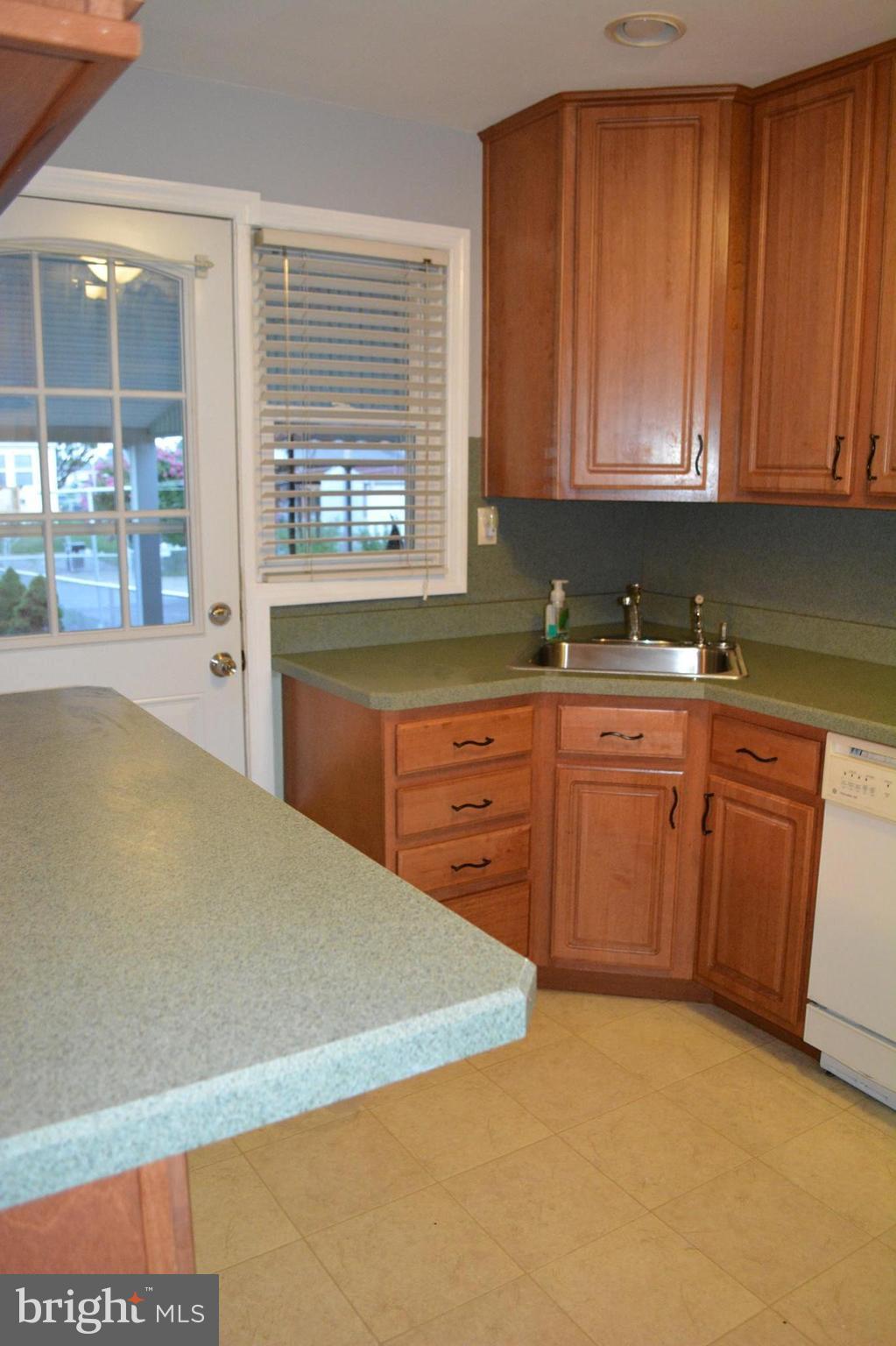 EASTCREST - Residential