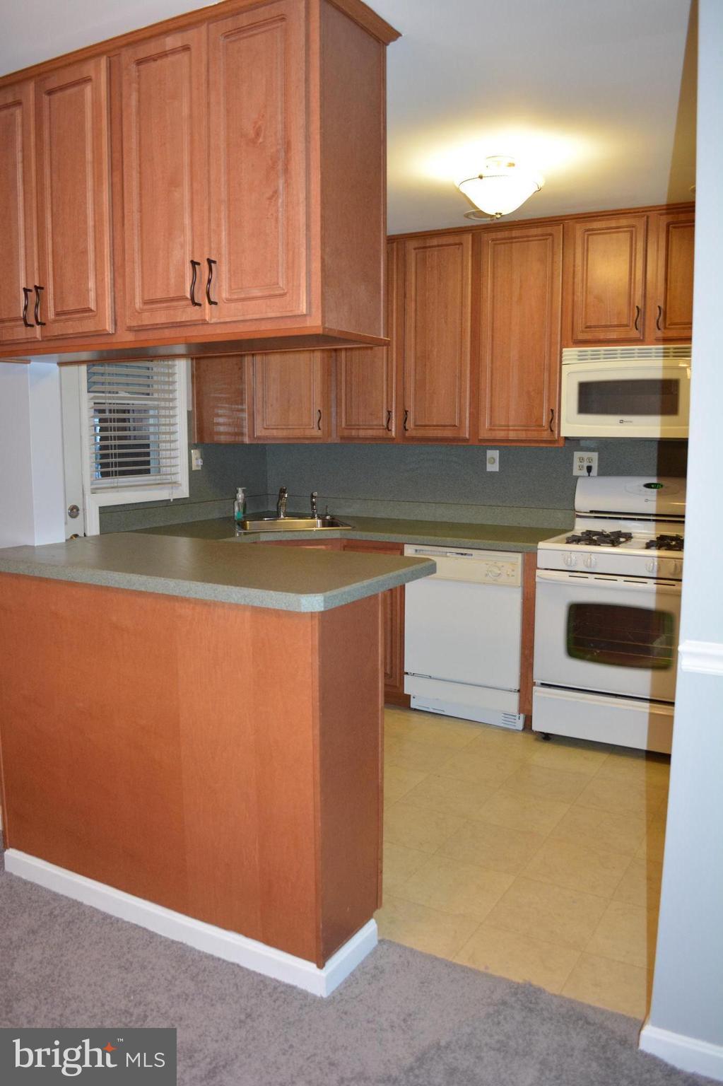 EASTCREST - Residential