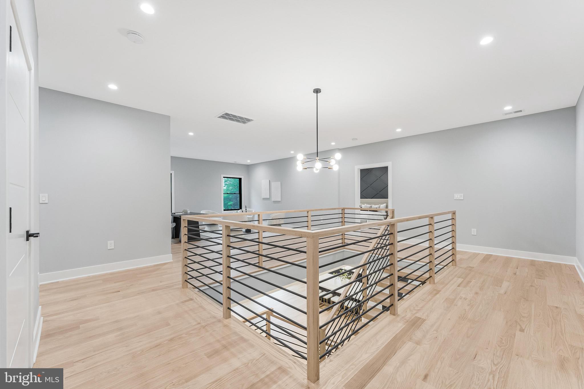 WEST LANGLEY - Residential