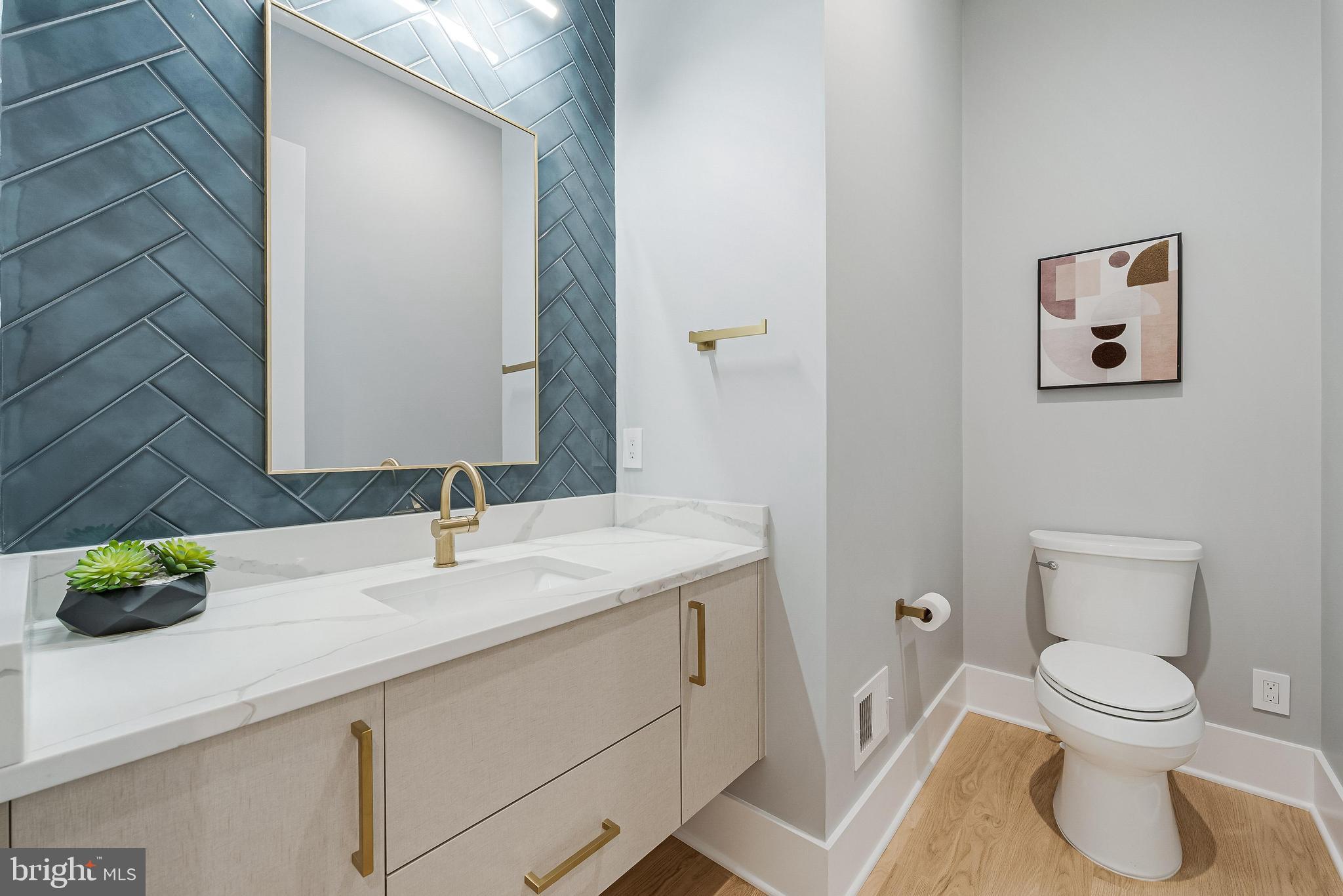 WEST LANGLEY - Residential