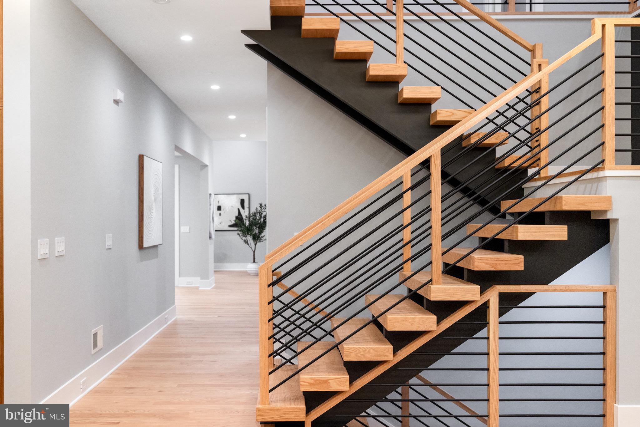 WEST LANGLEY - Residential