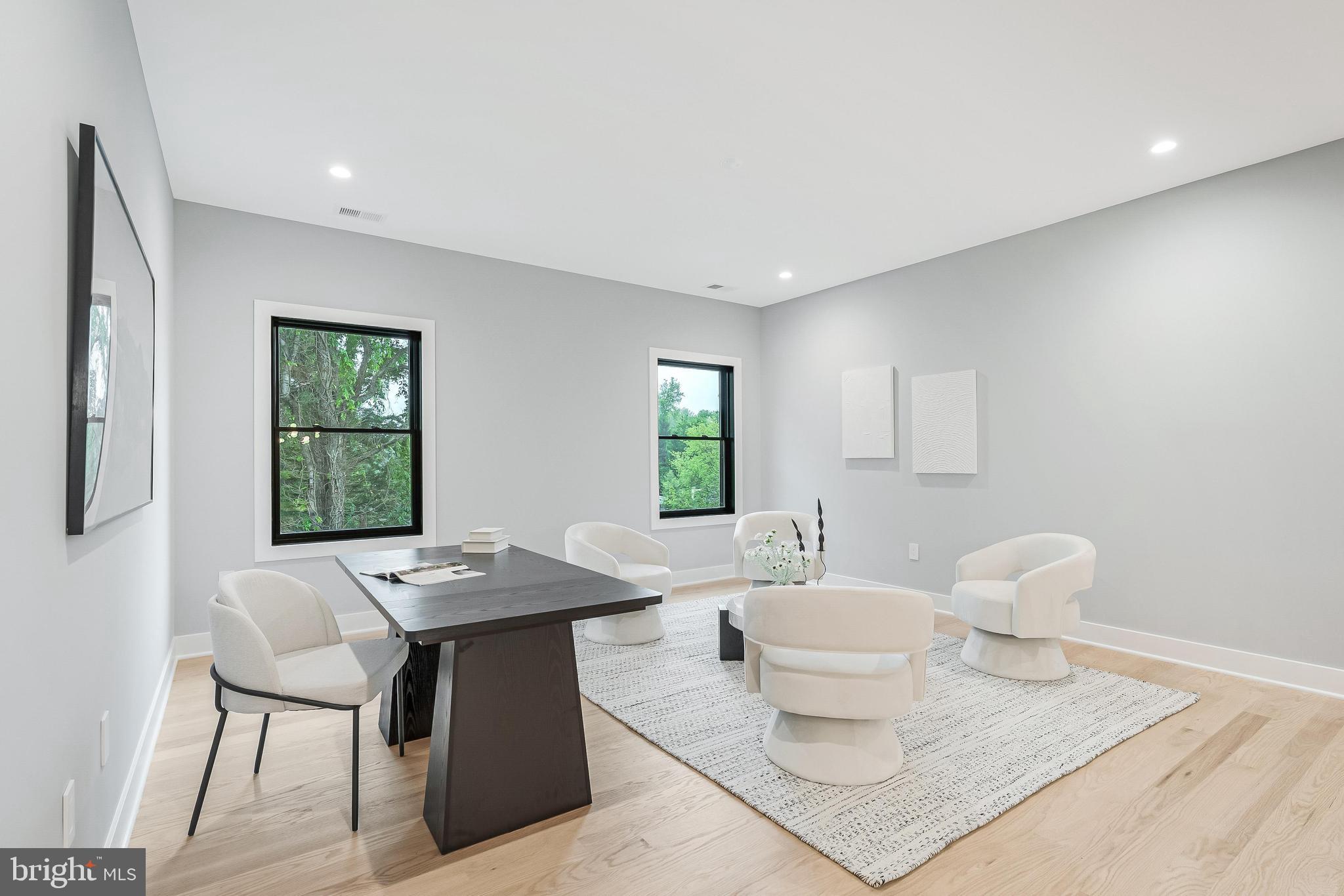 WEST LANGLEY - Residential