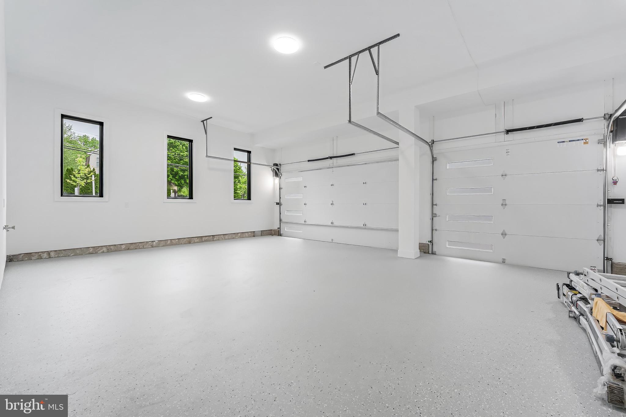 WEST LANGLEY - Residential