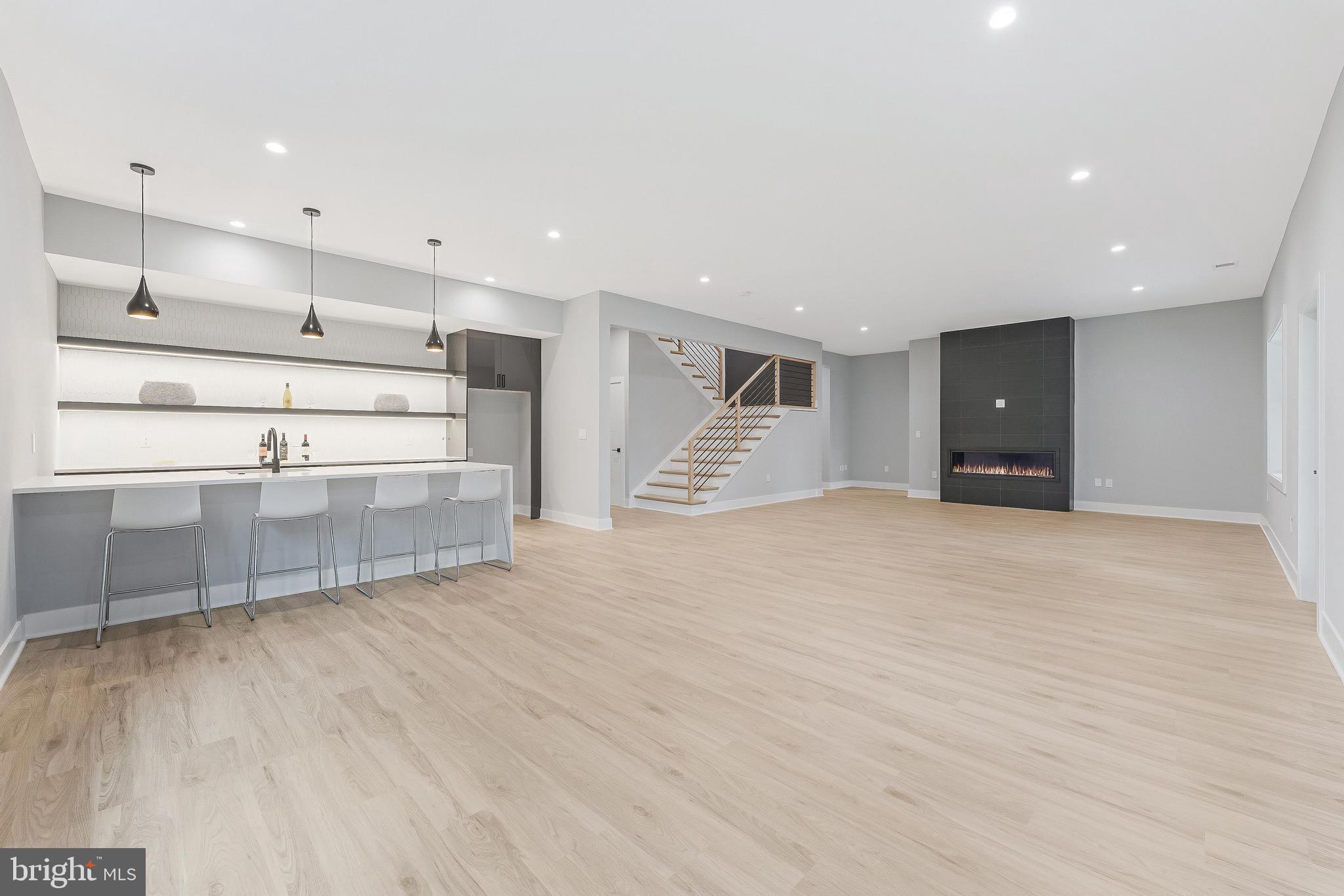 WEST LANGLEY - Residential