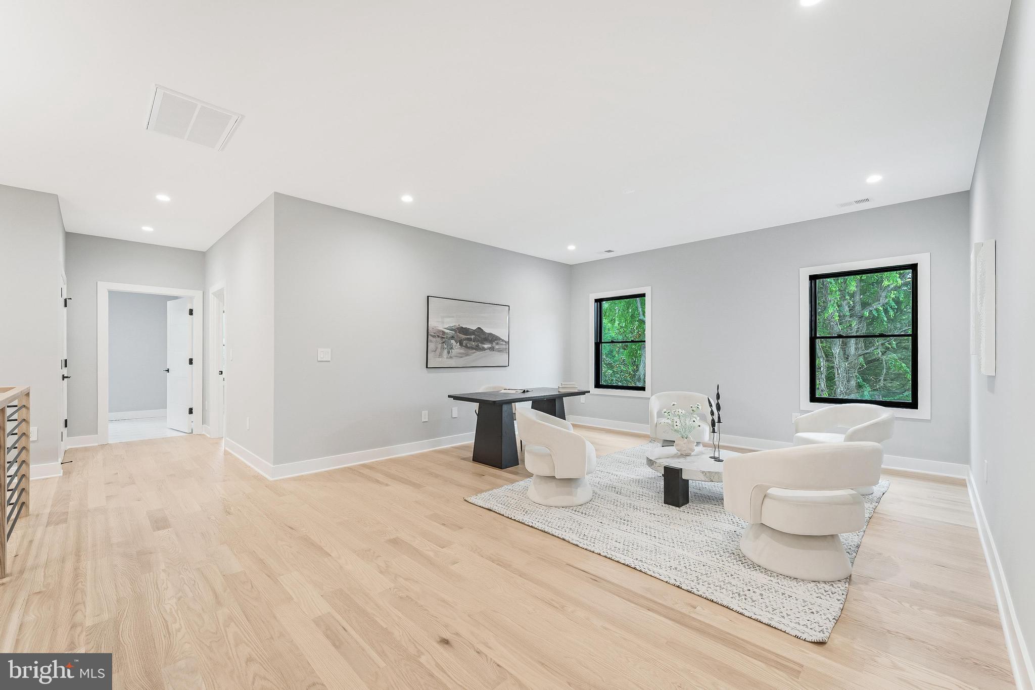 WEST LANGLEY - Residential