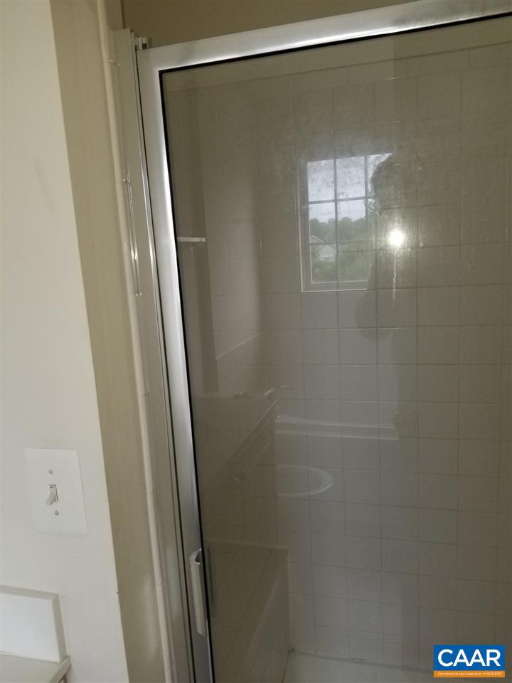 ABINGTON PLACE - Residential Lease