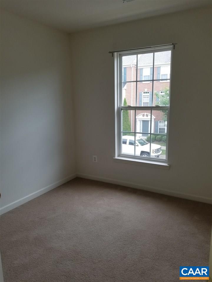 ABINGTON PLACE - Residential Lease