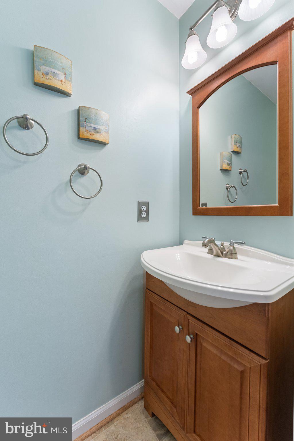 WELLINGTON/CLOVERHILL - Residential