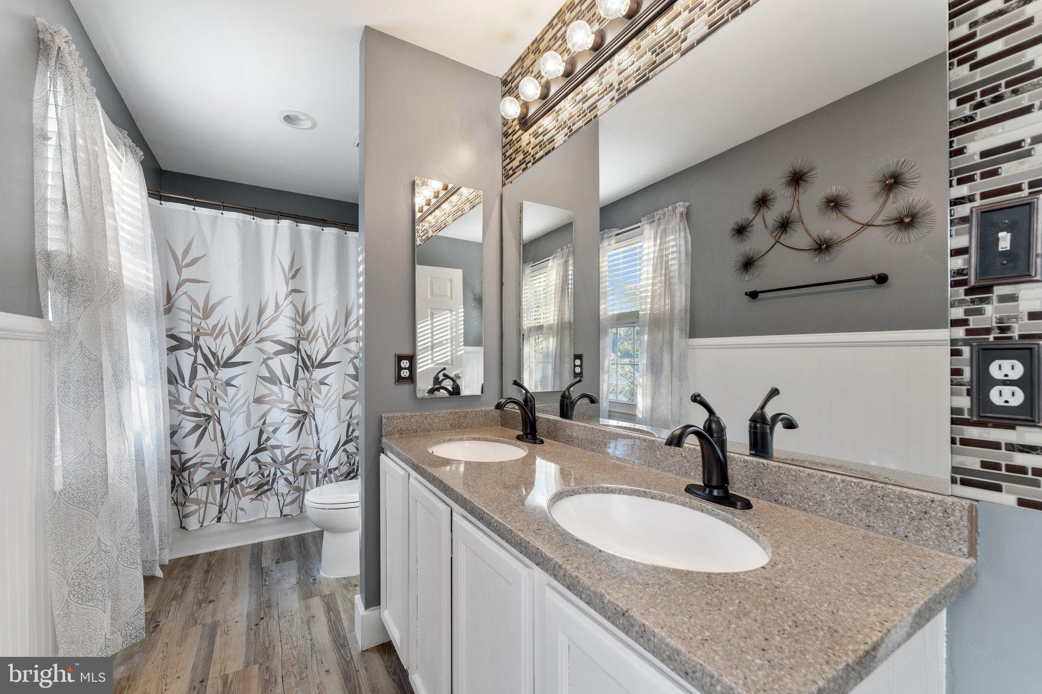 WELLINGTON/CLOVERHILL - Residential