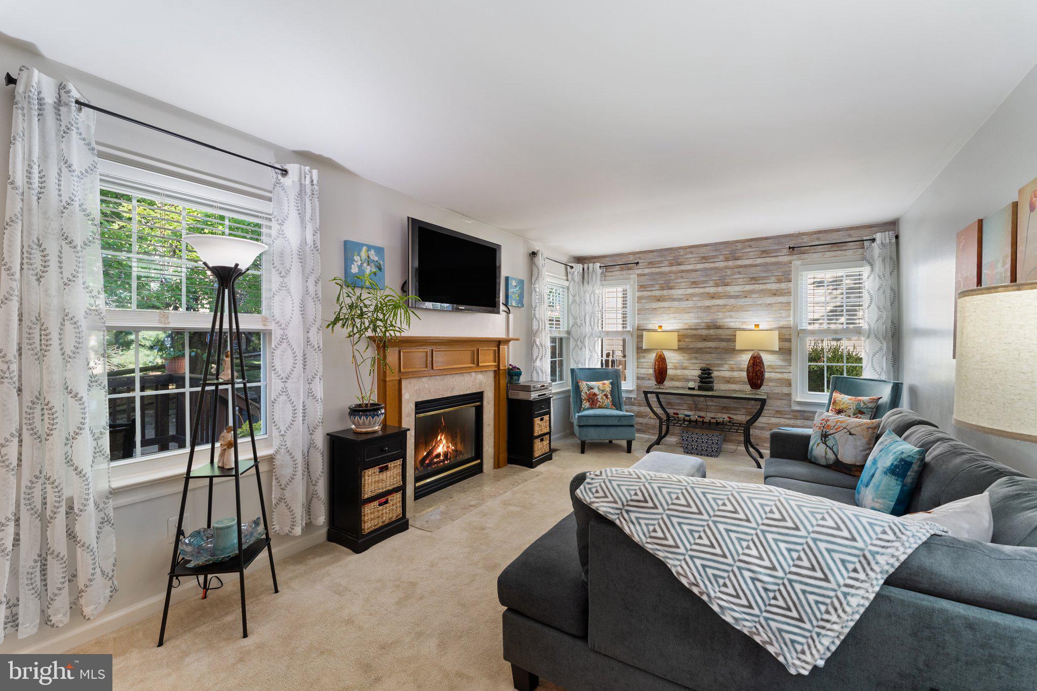 WELLINGTON/CLOVERHILL - Residential