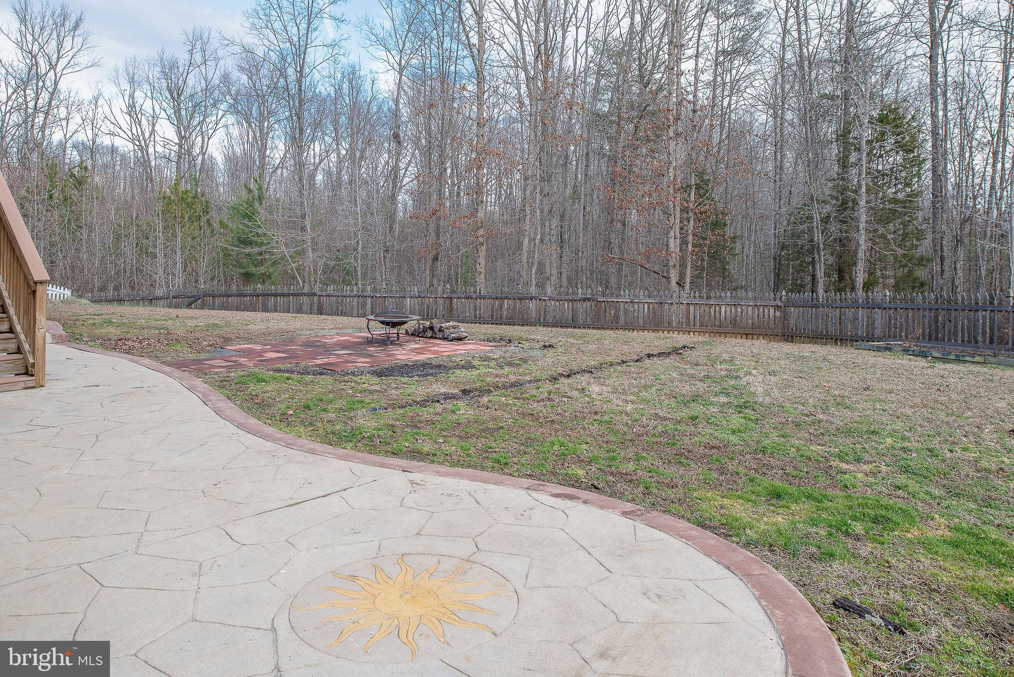 LEE'S PARKE - Residential