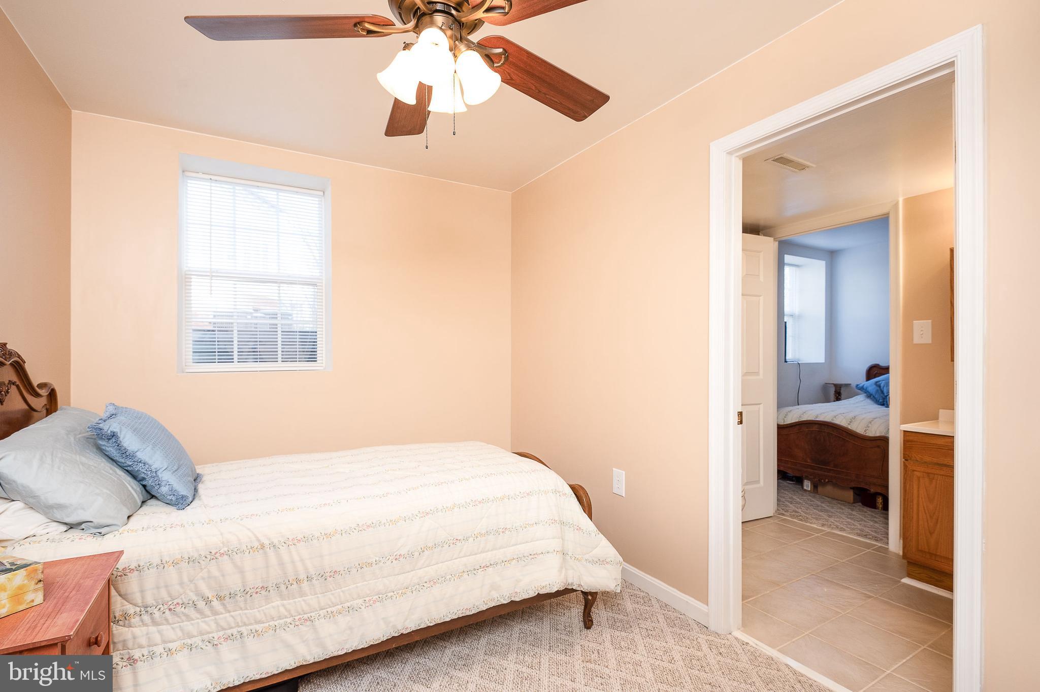 LEE'S PARKE - Residential