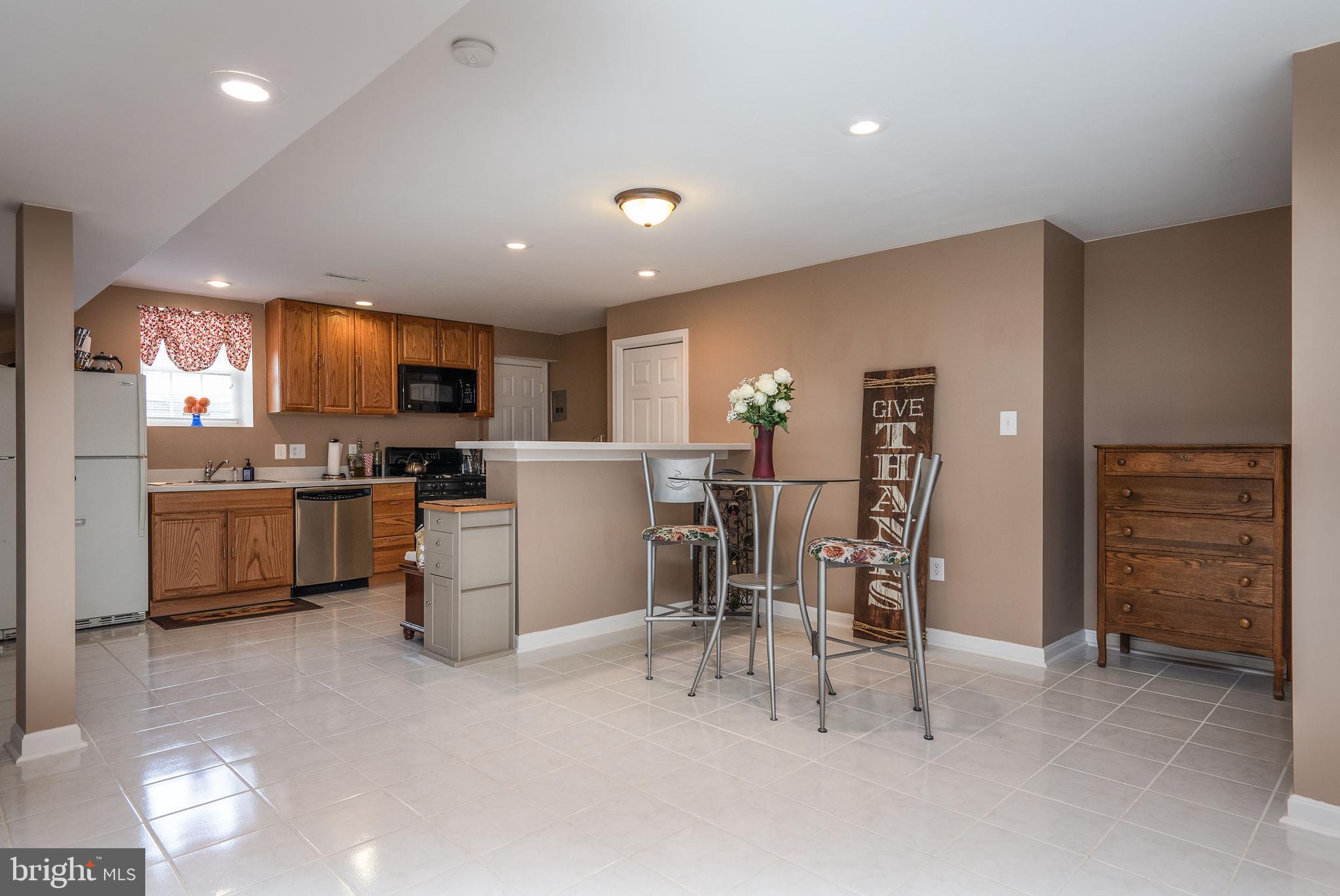 LEE'S PARKE - Residential