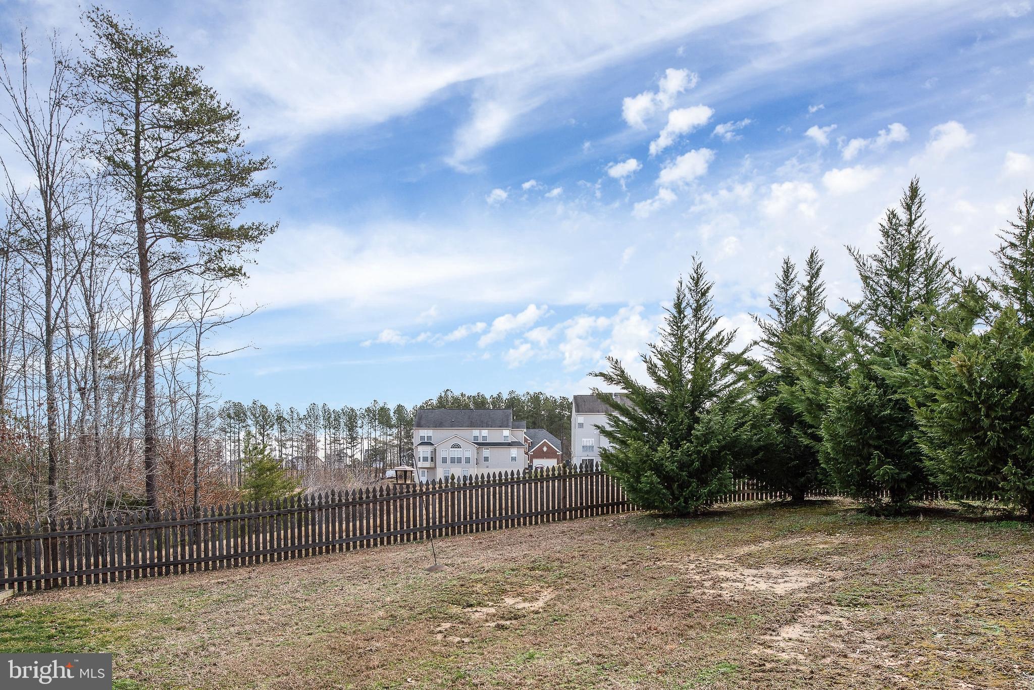 LEE'S PARKE - Residential