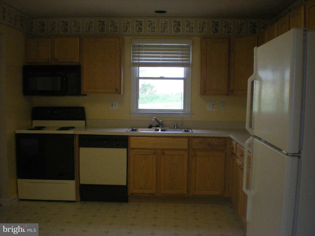 AUTUMN RIDGE - Residential Lease