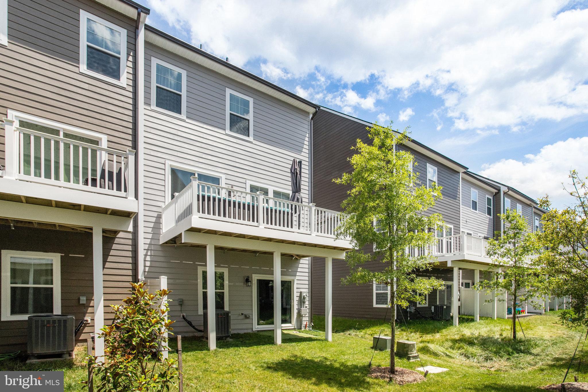 POTOMAC SHORES - Residential