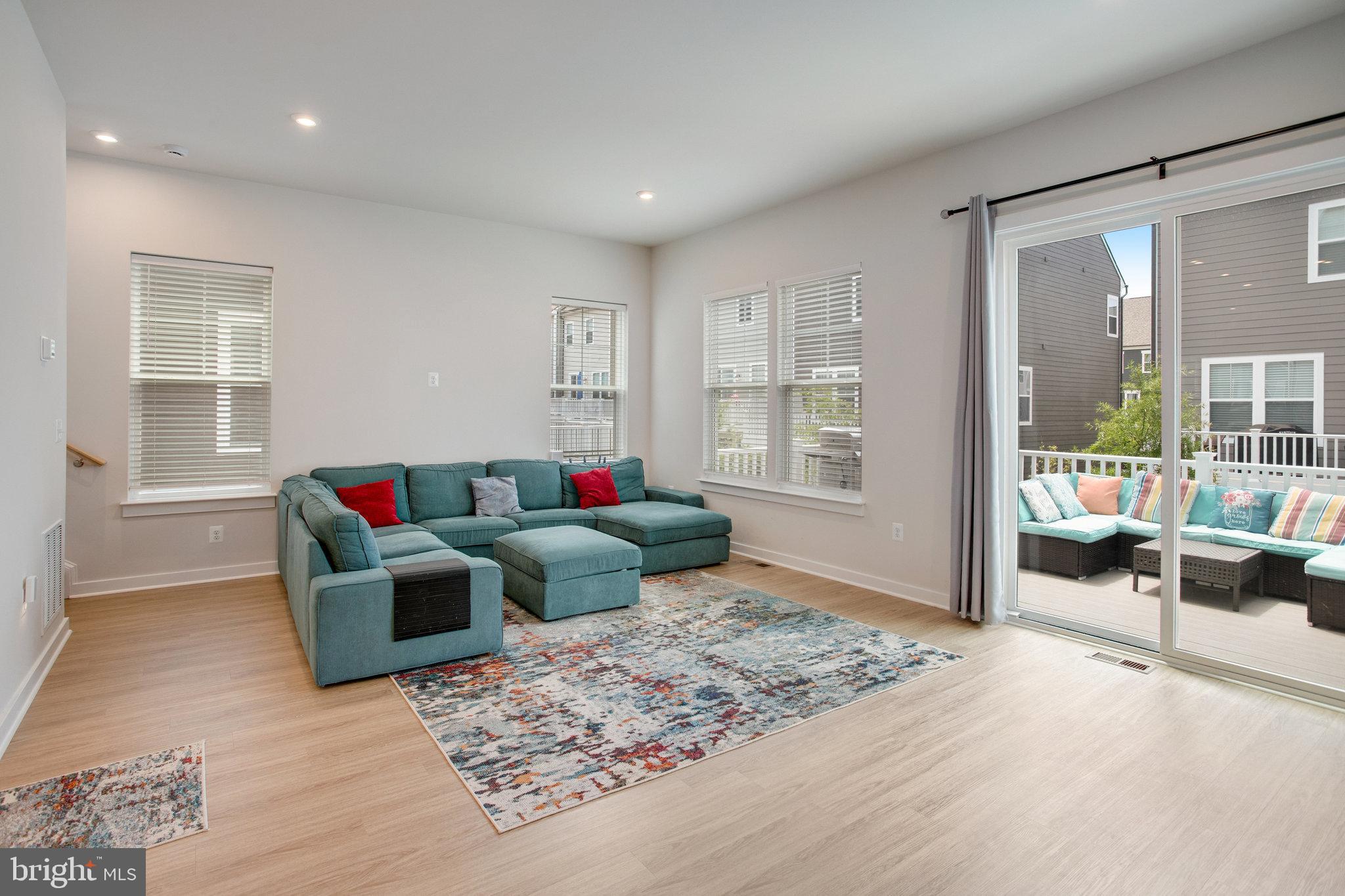 POTOMAC SHORES - Residential