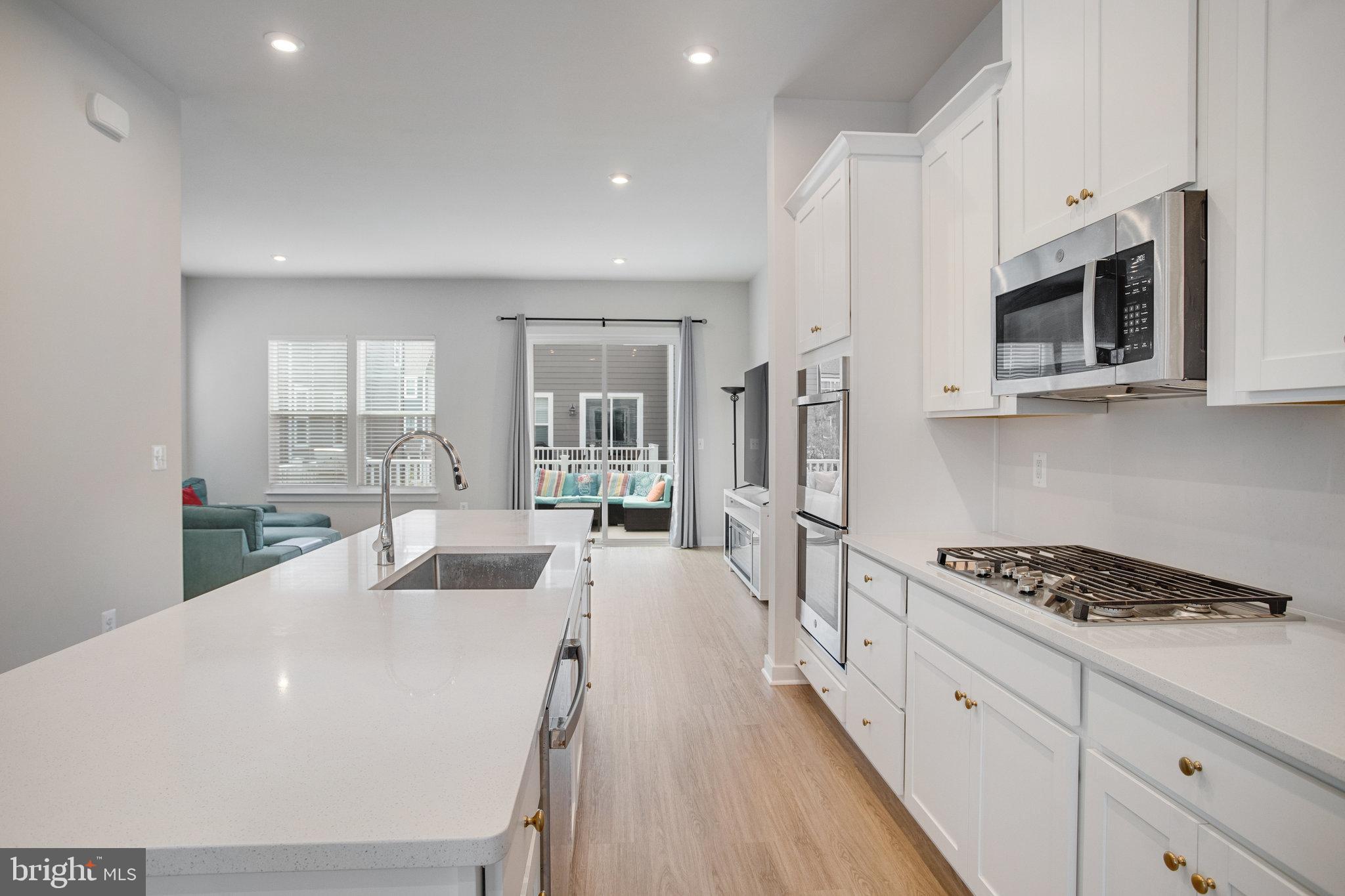 POTOMAC SHORES - Residential