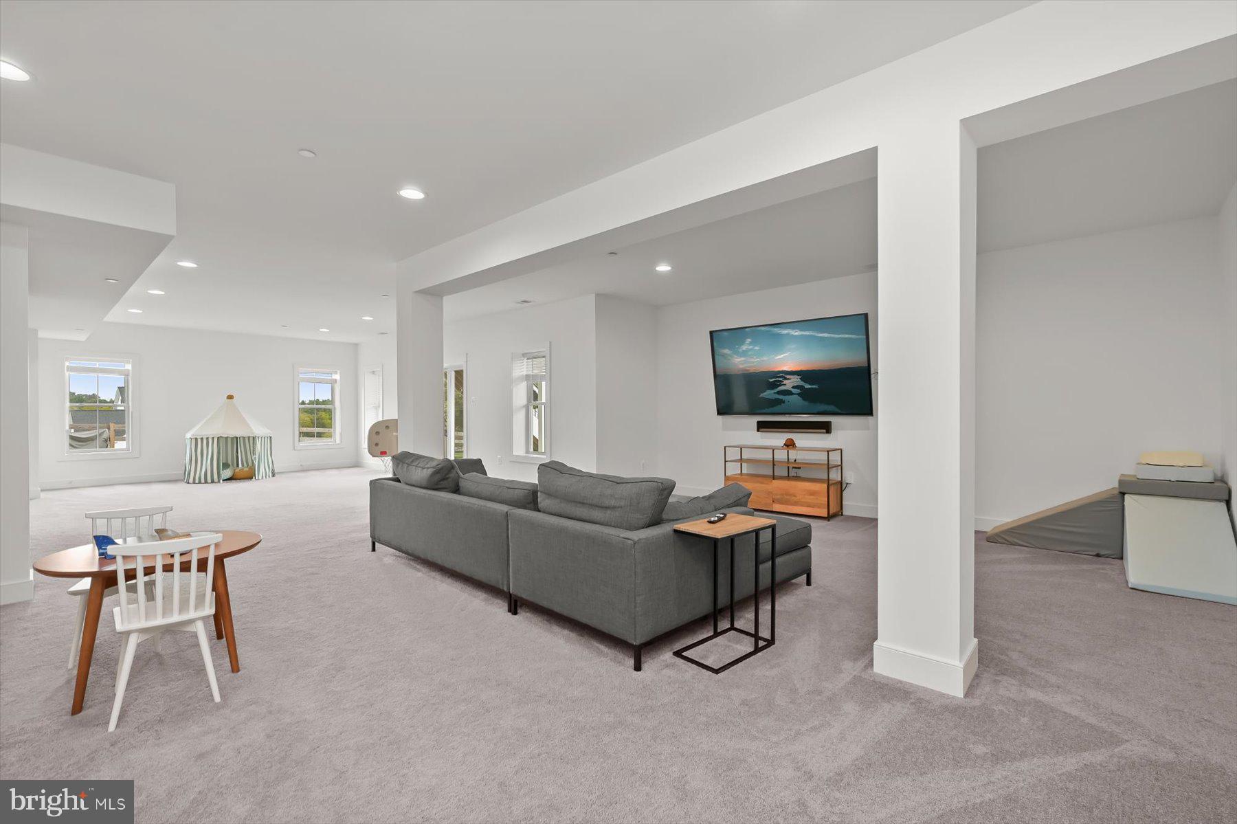 ROVER MILL ESTATES - Residential