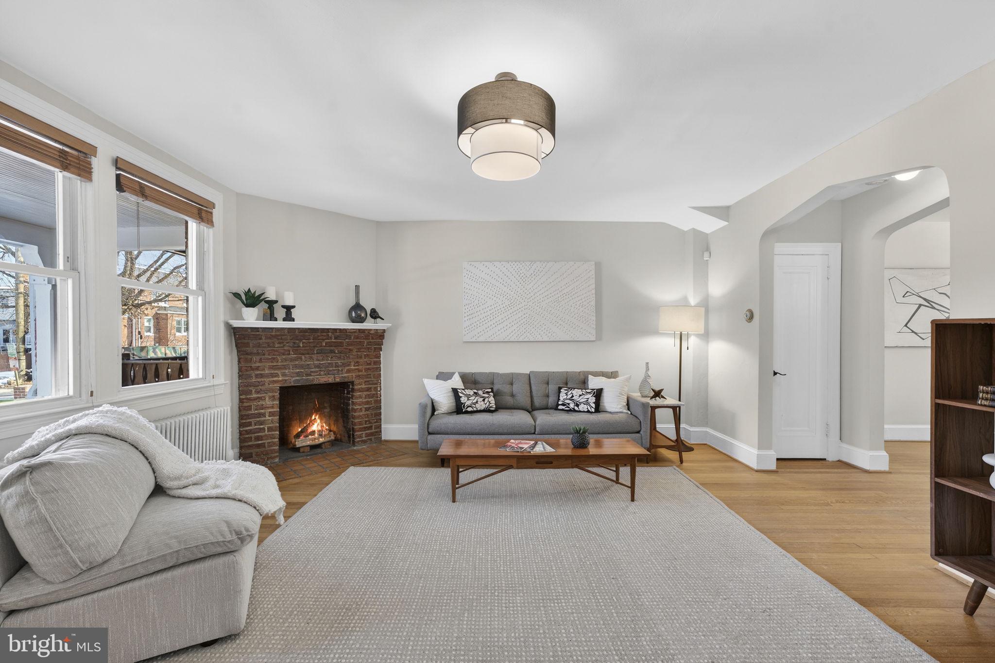 214 JEFFERSON STREET NW