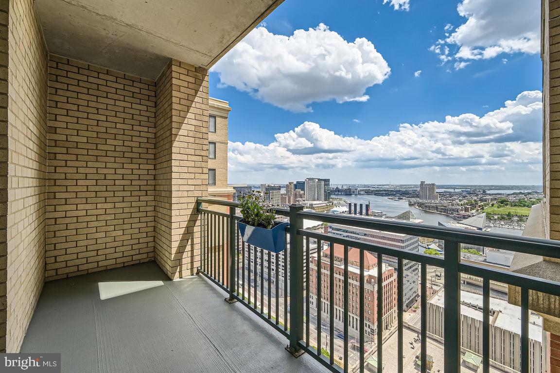 INNER HARBOR - Residential Lease