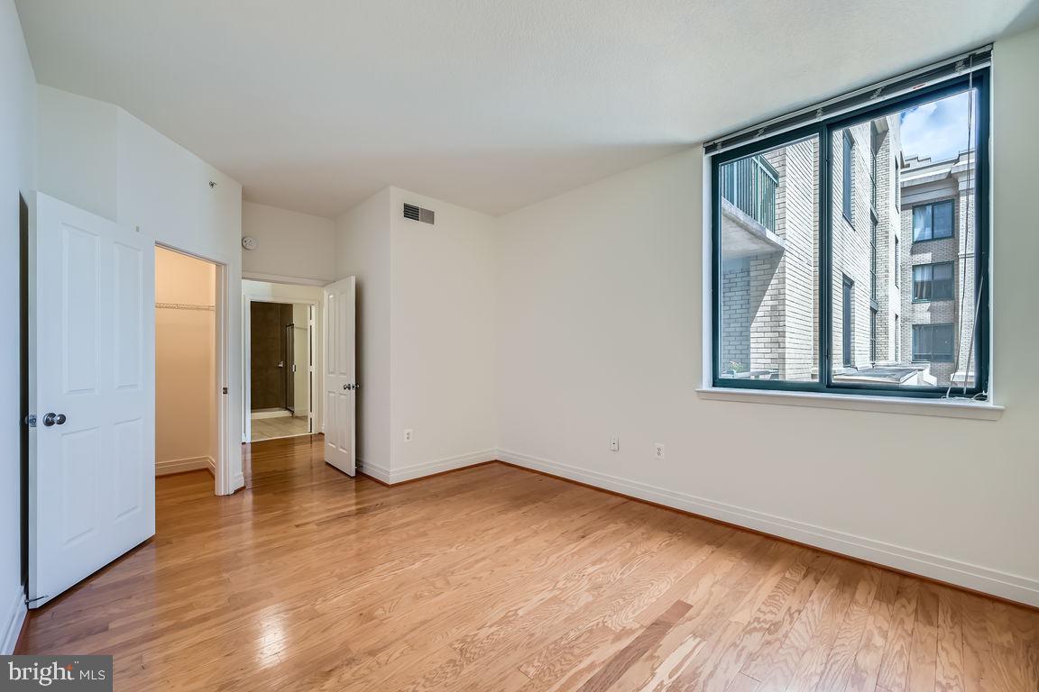 INNER HARBOR - Residential Lease