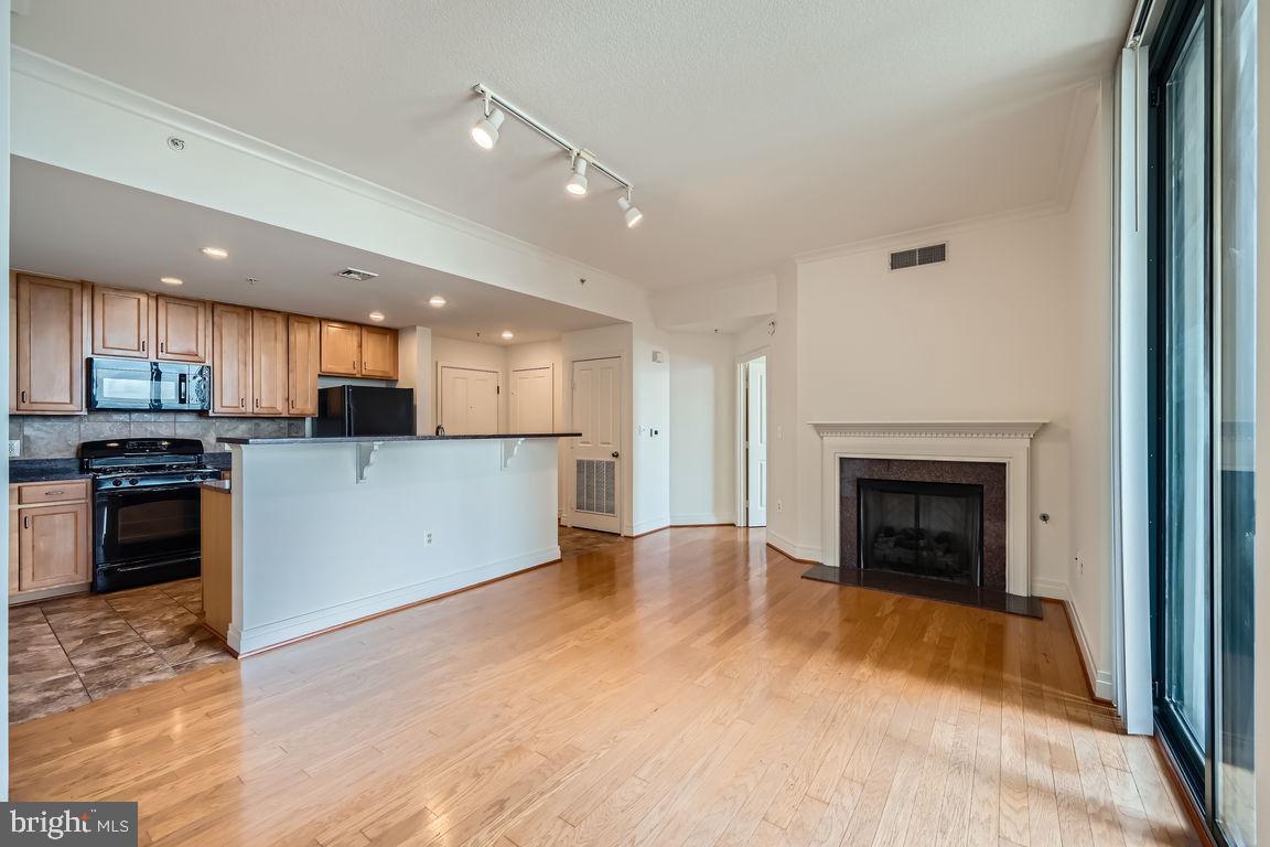 INNER HARBOR - Residential Lease