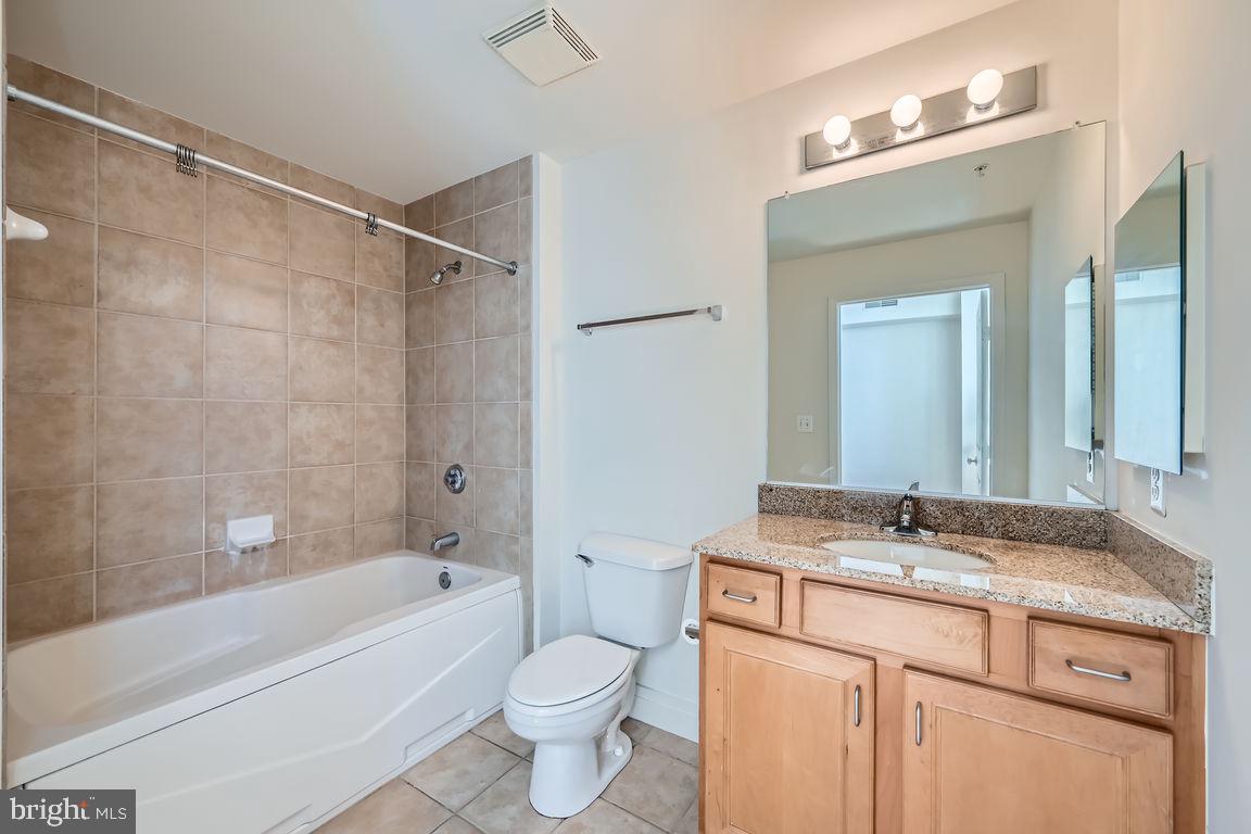 INNER HARBOR - Residential Lease