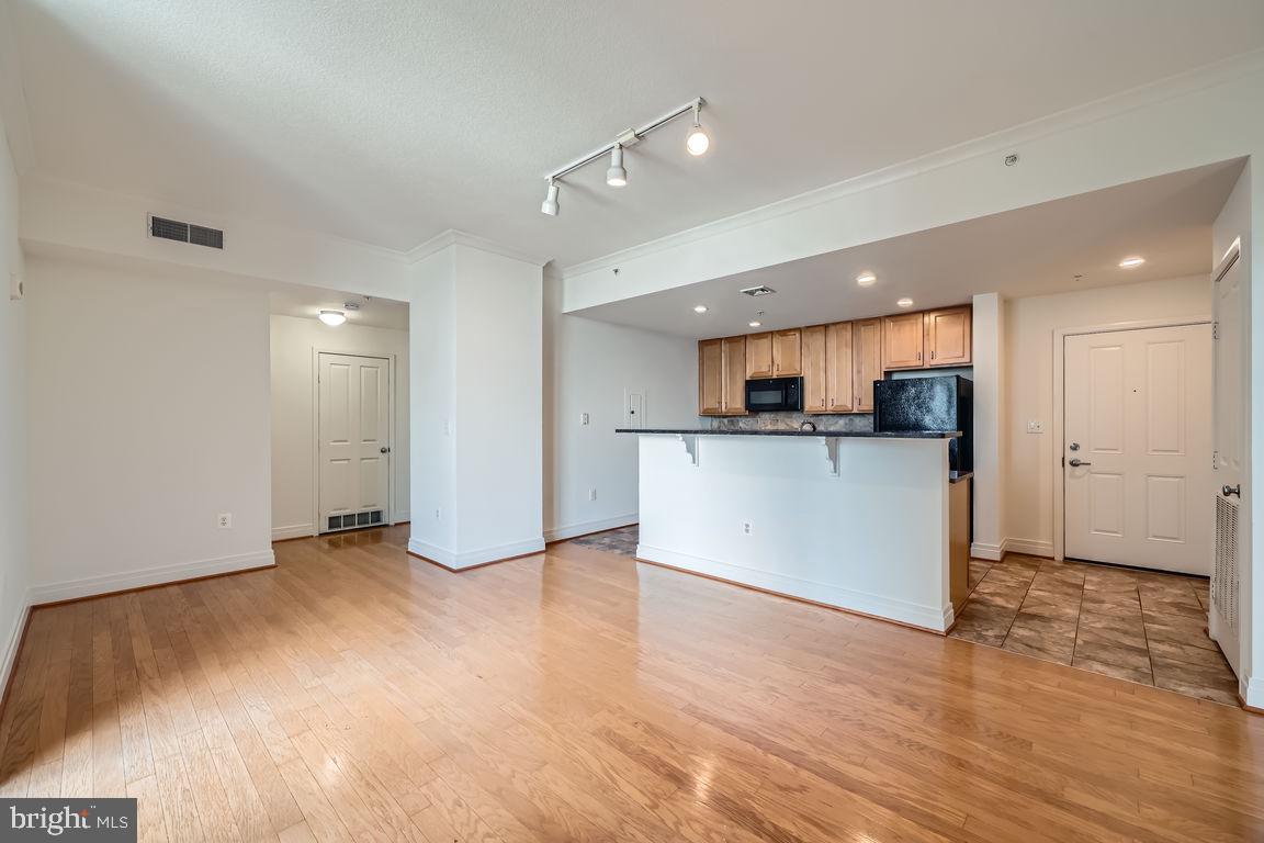 INNER HARBOR - Residential Lease