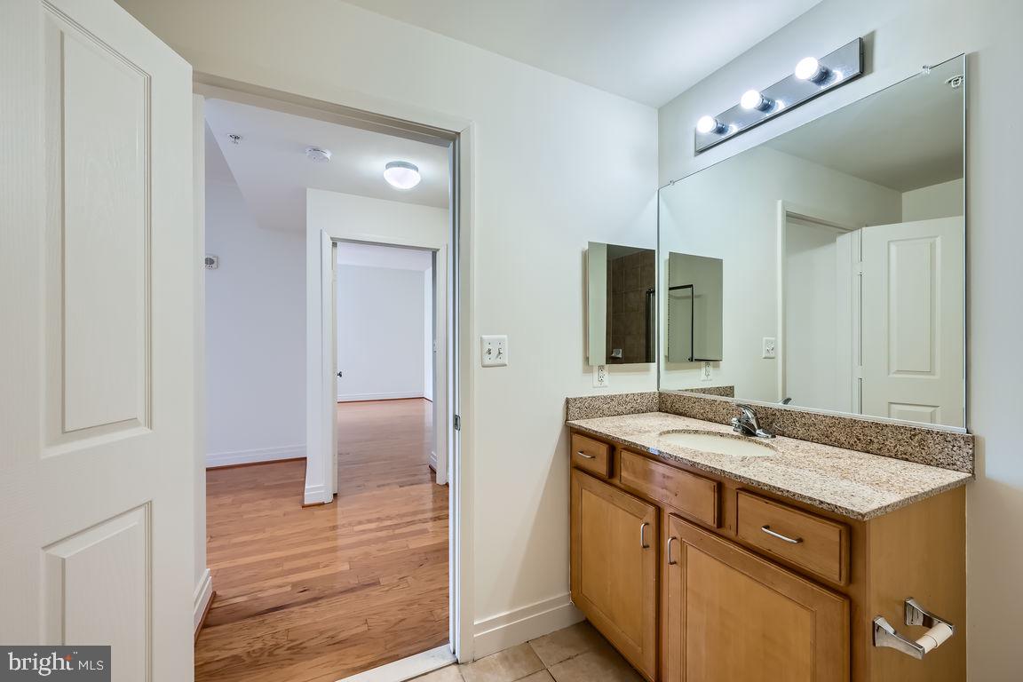 INNER HARBOR - Residential Lease