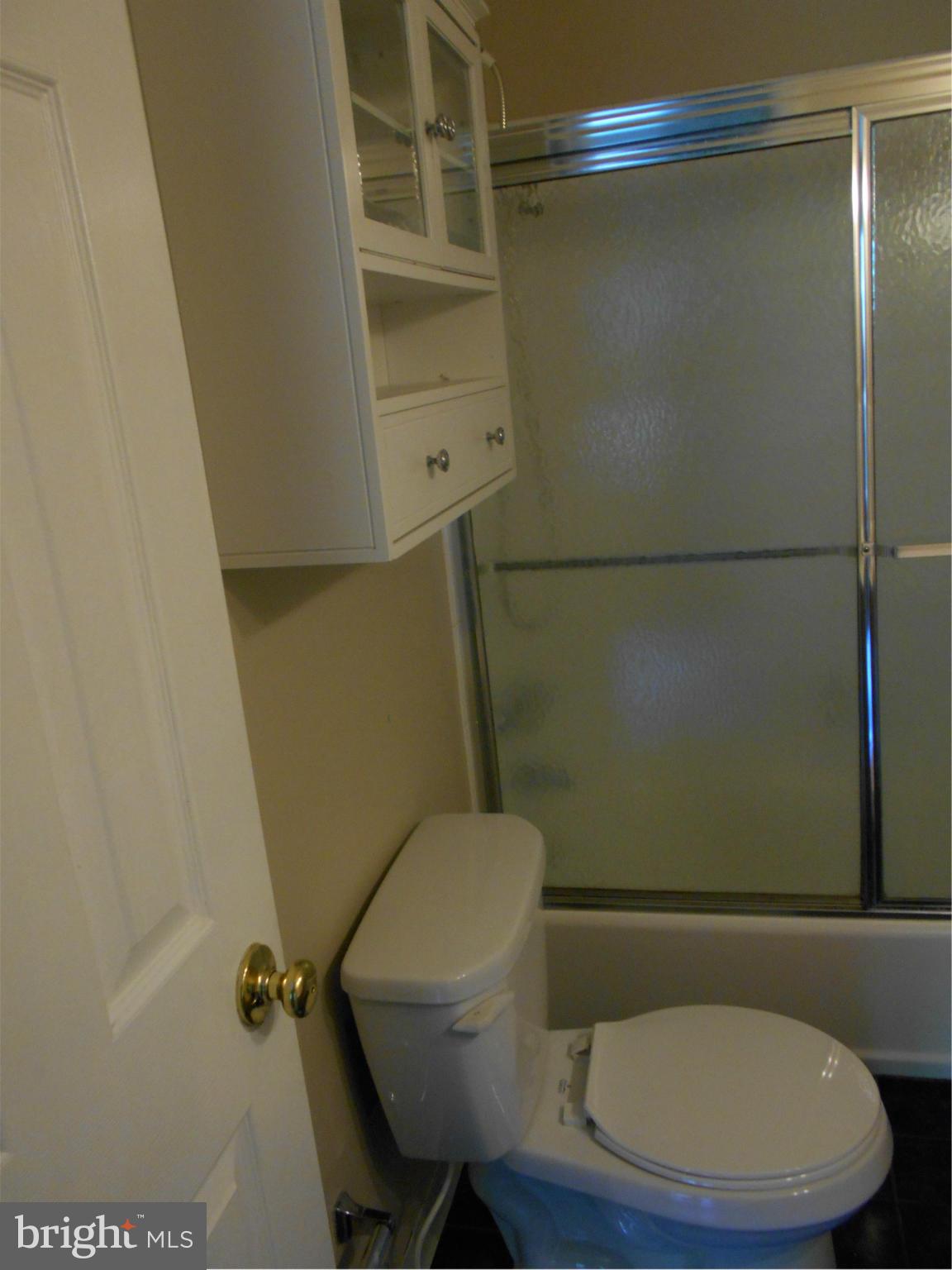 TWIN LAKES - Residential