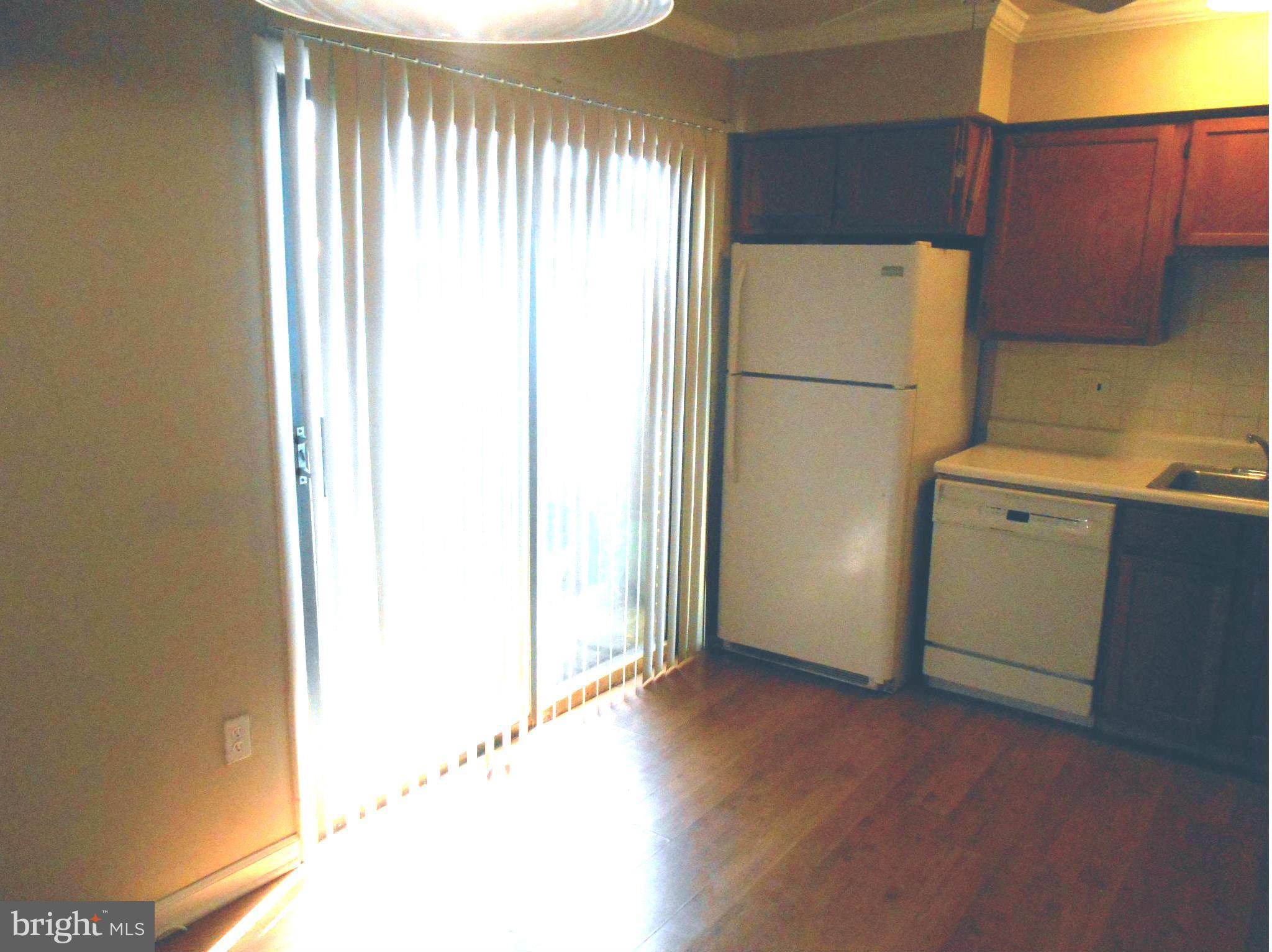 TWIN LAKES - Residential