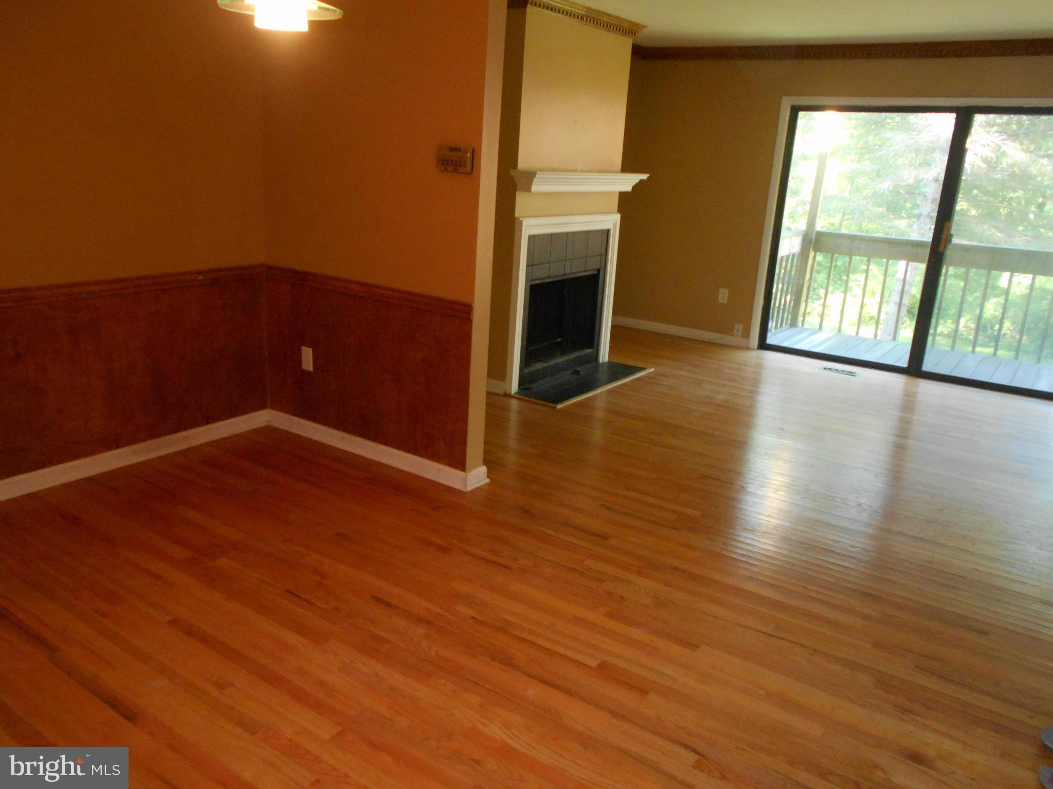 TWIN LAKES - Residential