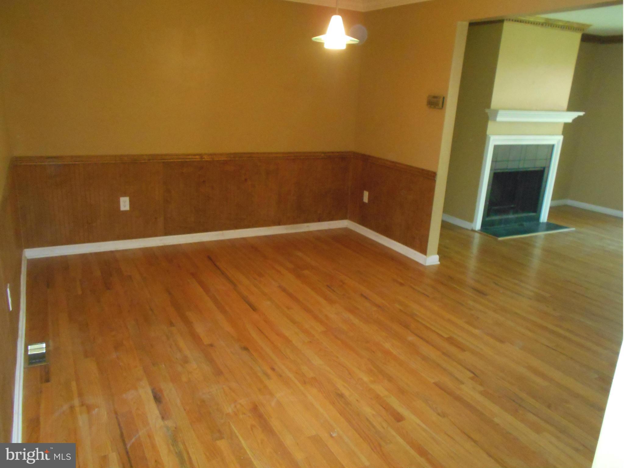 TWIN LAKES - Residential