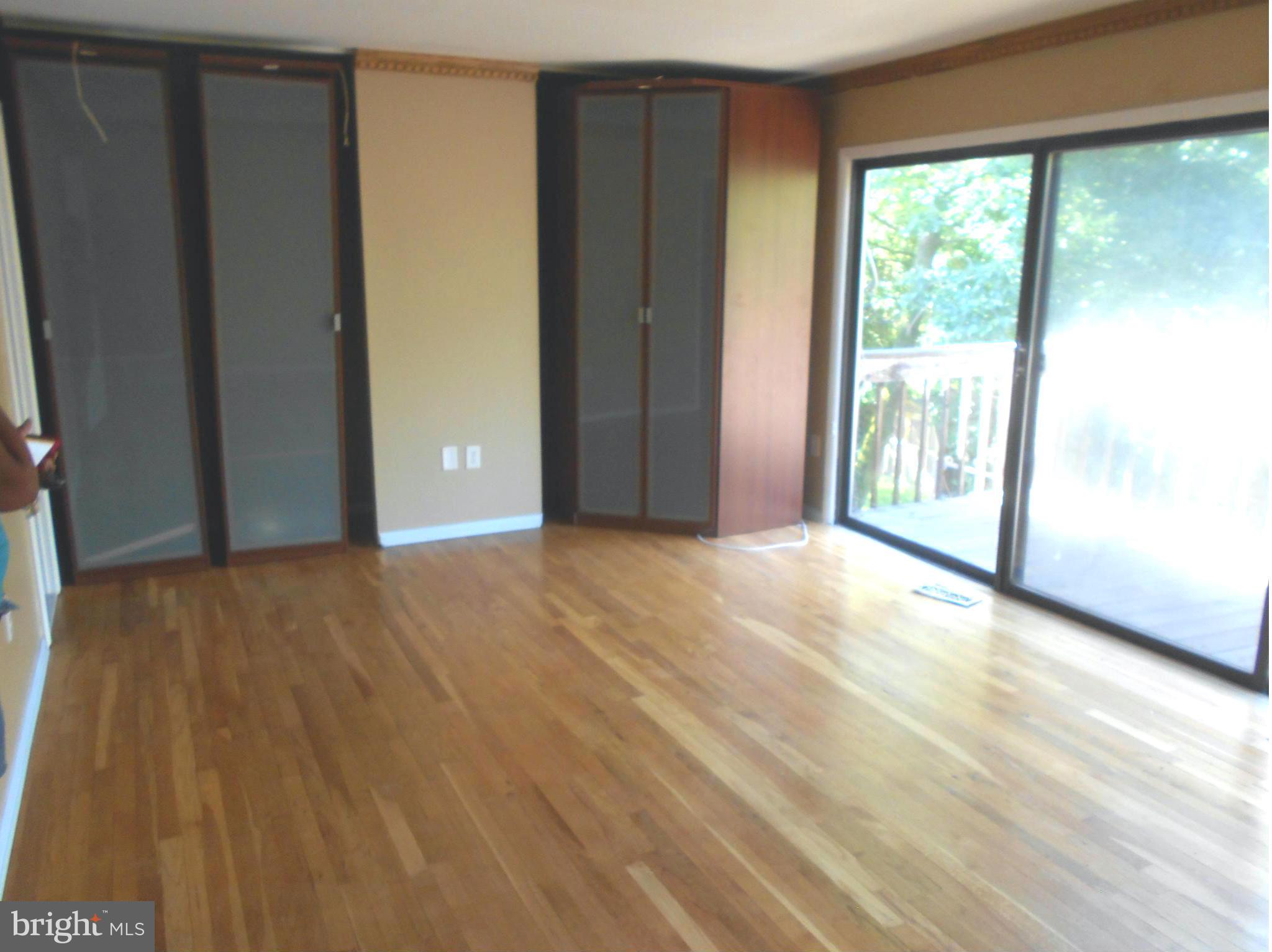 TWIN LAKES - Residential