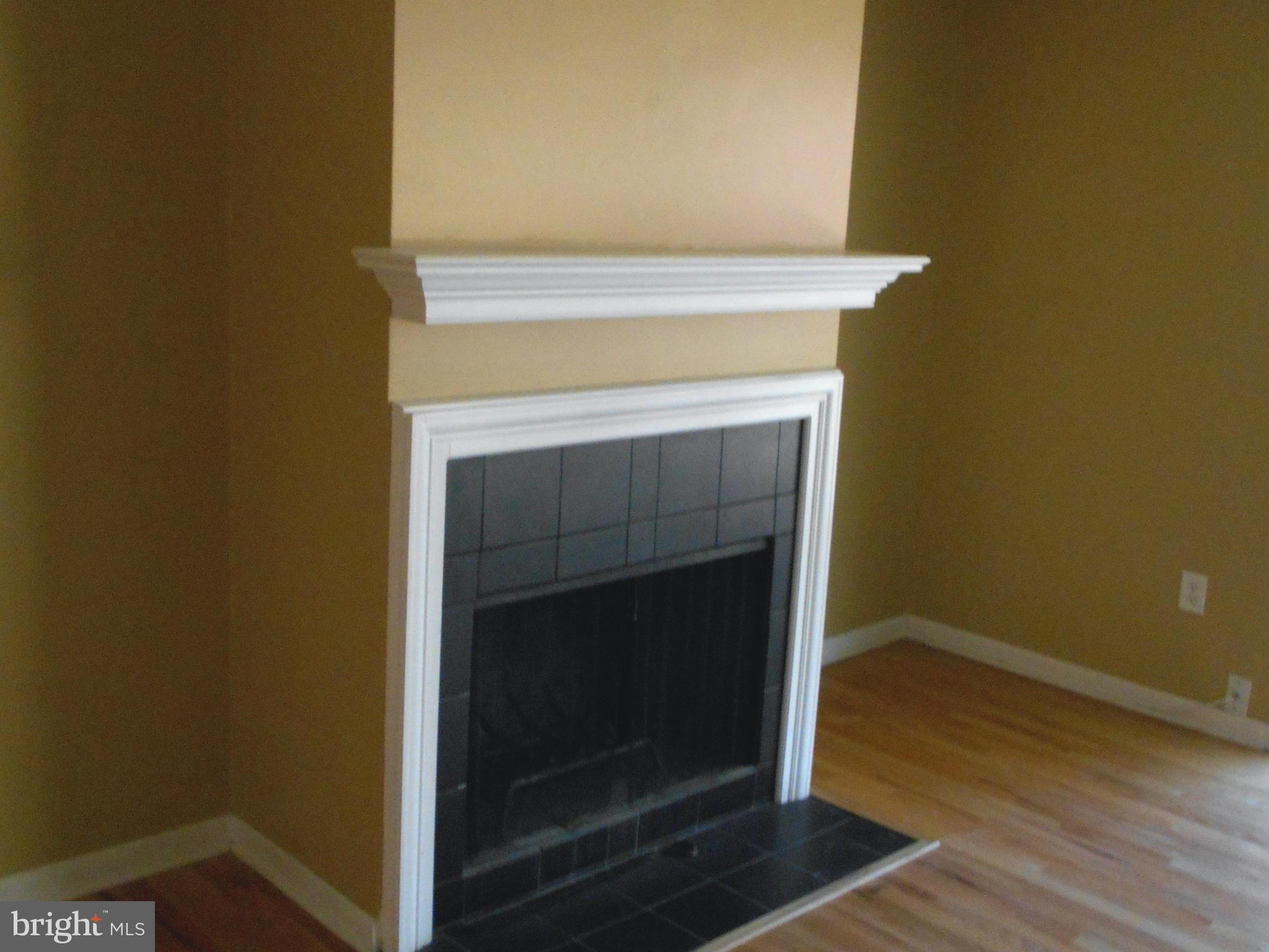 TWIN LAKES - Residential