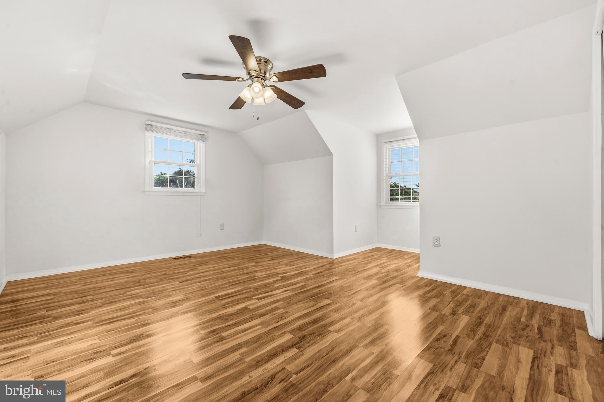 FORESTVILLE CENTER - Residential