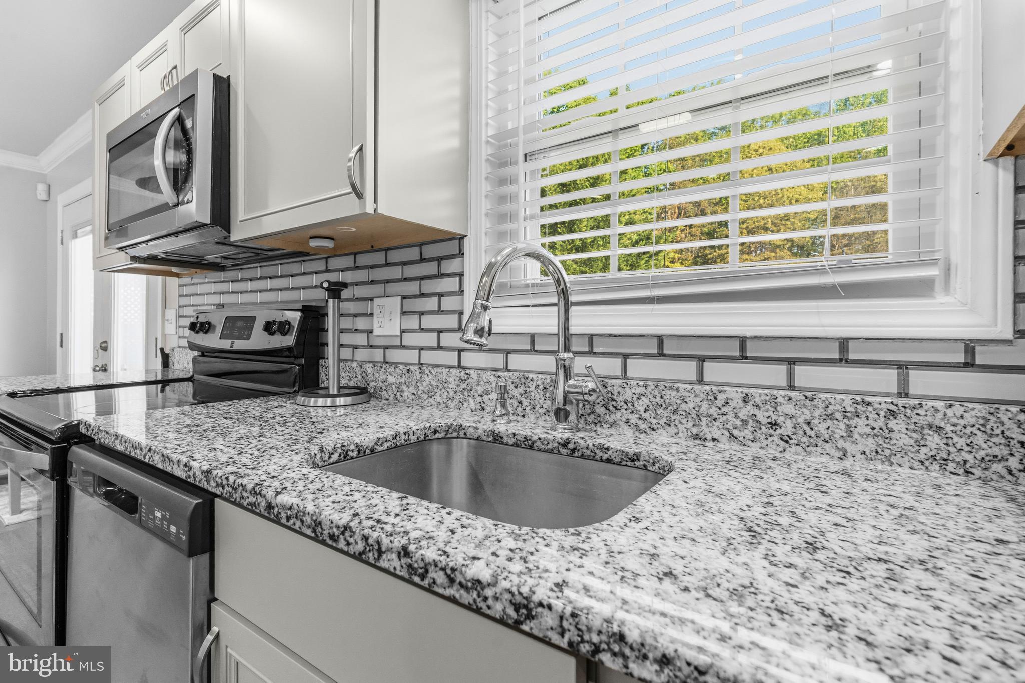 FORESTVILLE CENTER - Residential